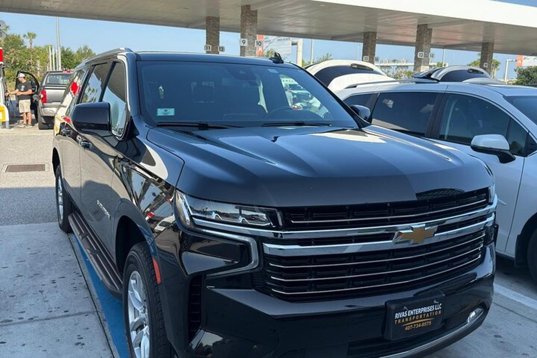 Seattle Airport Private Round Trip Transfer - Image 1