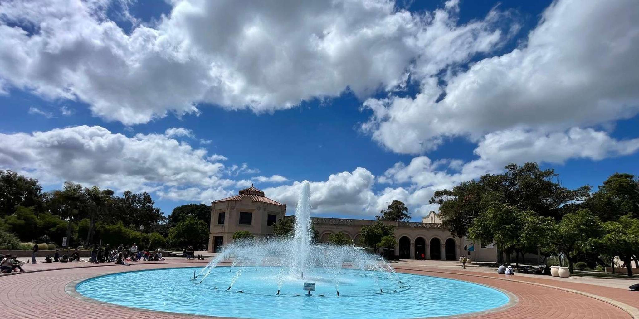 San Diego Private Tour in a Lexus ES300H - Image 4