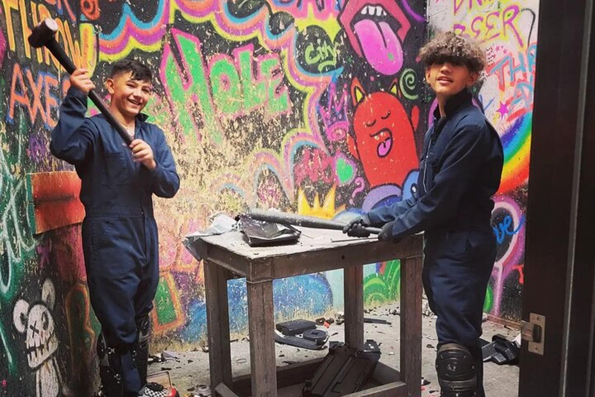 Las Vegas Smash Room Experience 15 min - Image 4