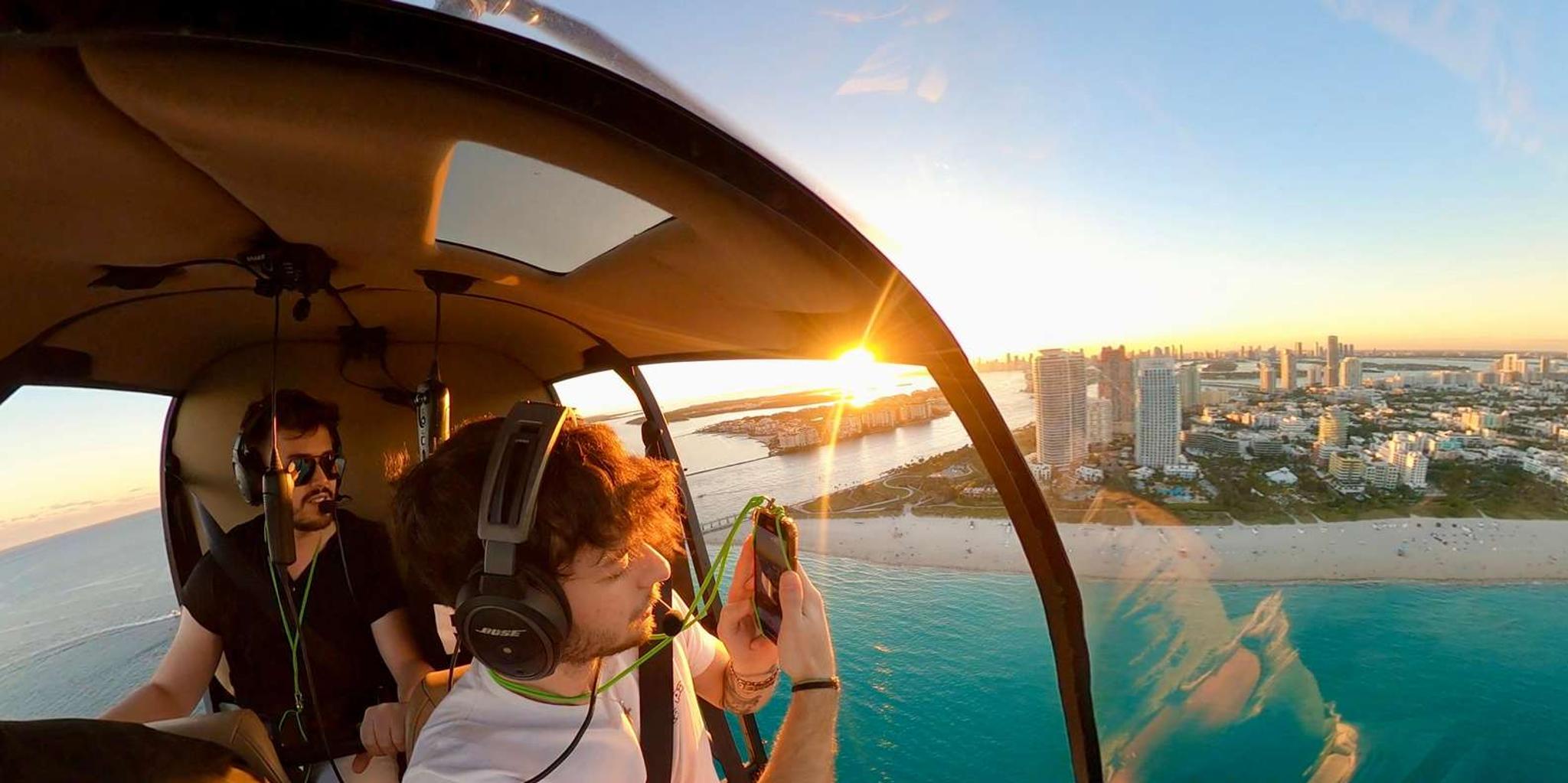 Miami Helicopter Tour: South Beach, Downtown & Islands