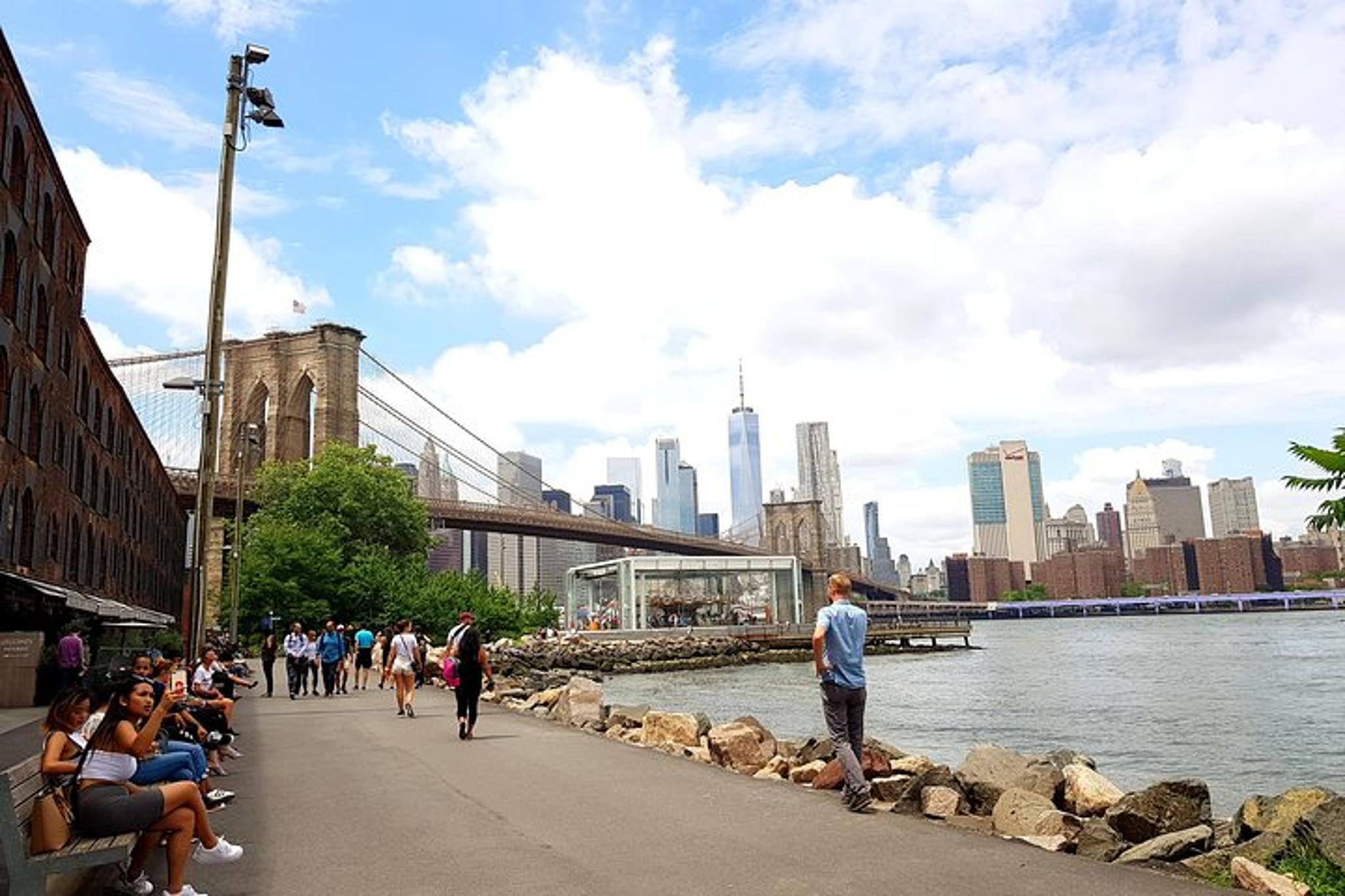 New York City Walking Tour: Brooklyn Bridge and Dumbo - Image 4