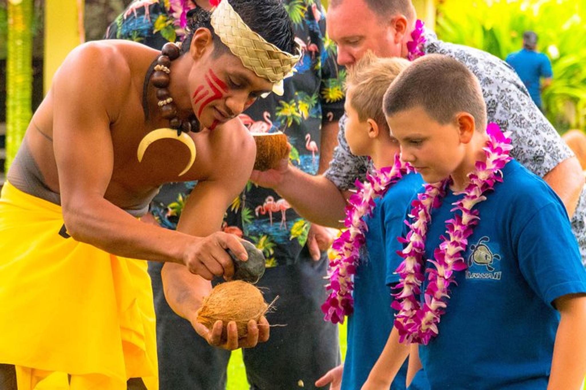 Oahu Luau Experience at Waimea Valley - Image 3