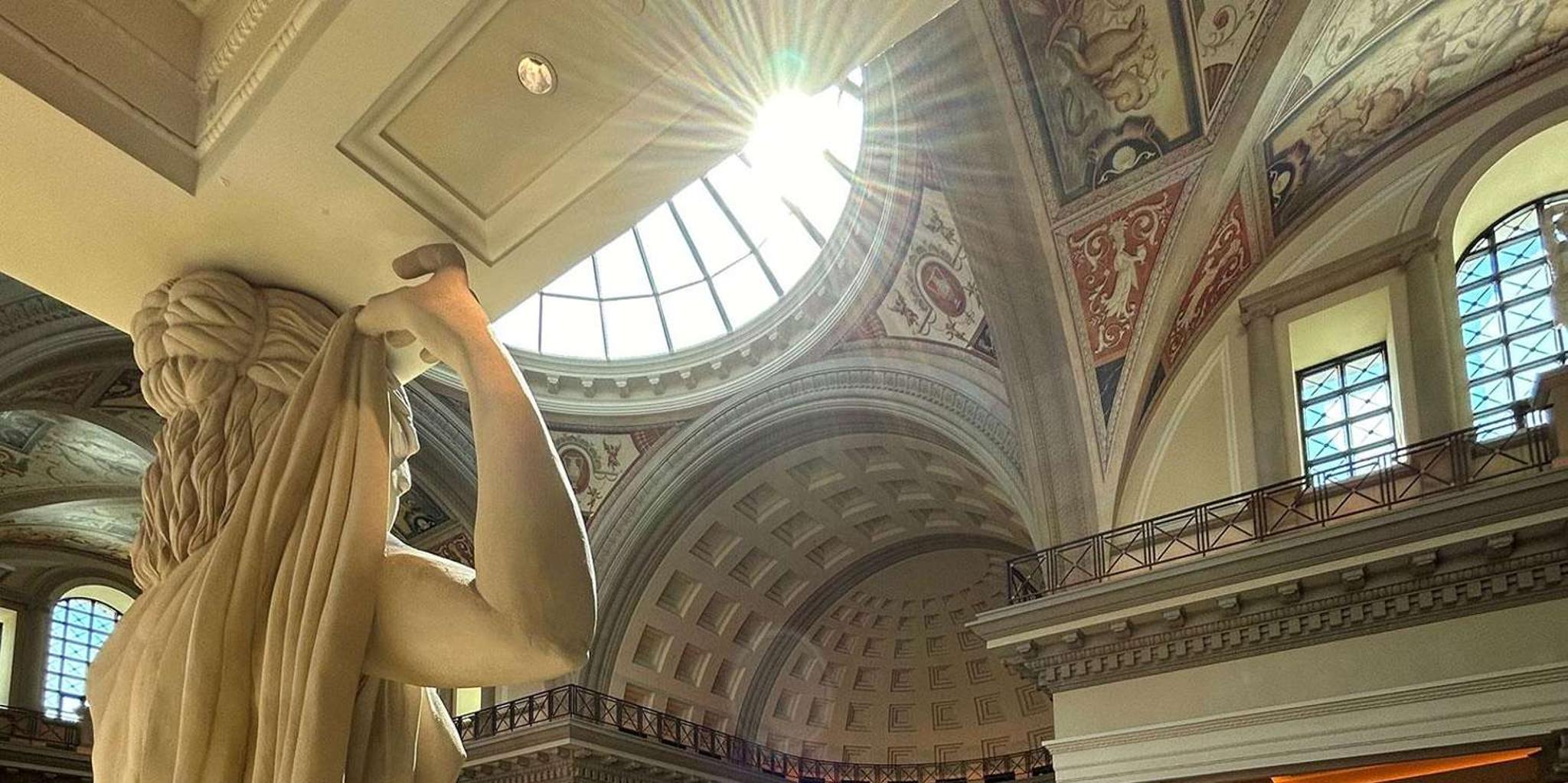 Las Vegas Strip Walking Tour with Free Drink - Image 5