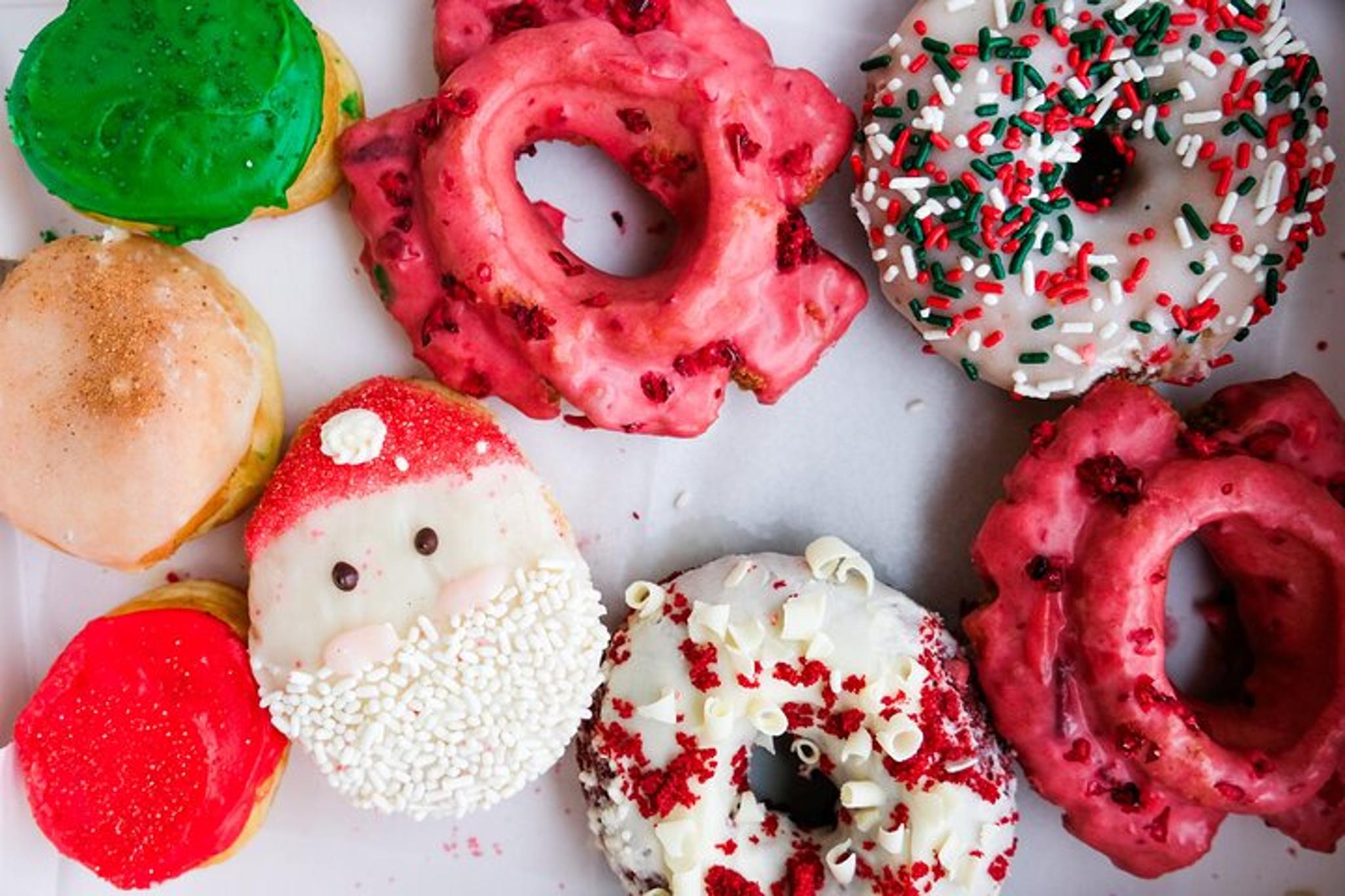 Seattle Food Tour: Donuts & Holiday Cheer - Image 3