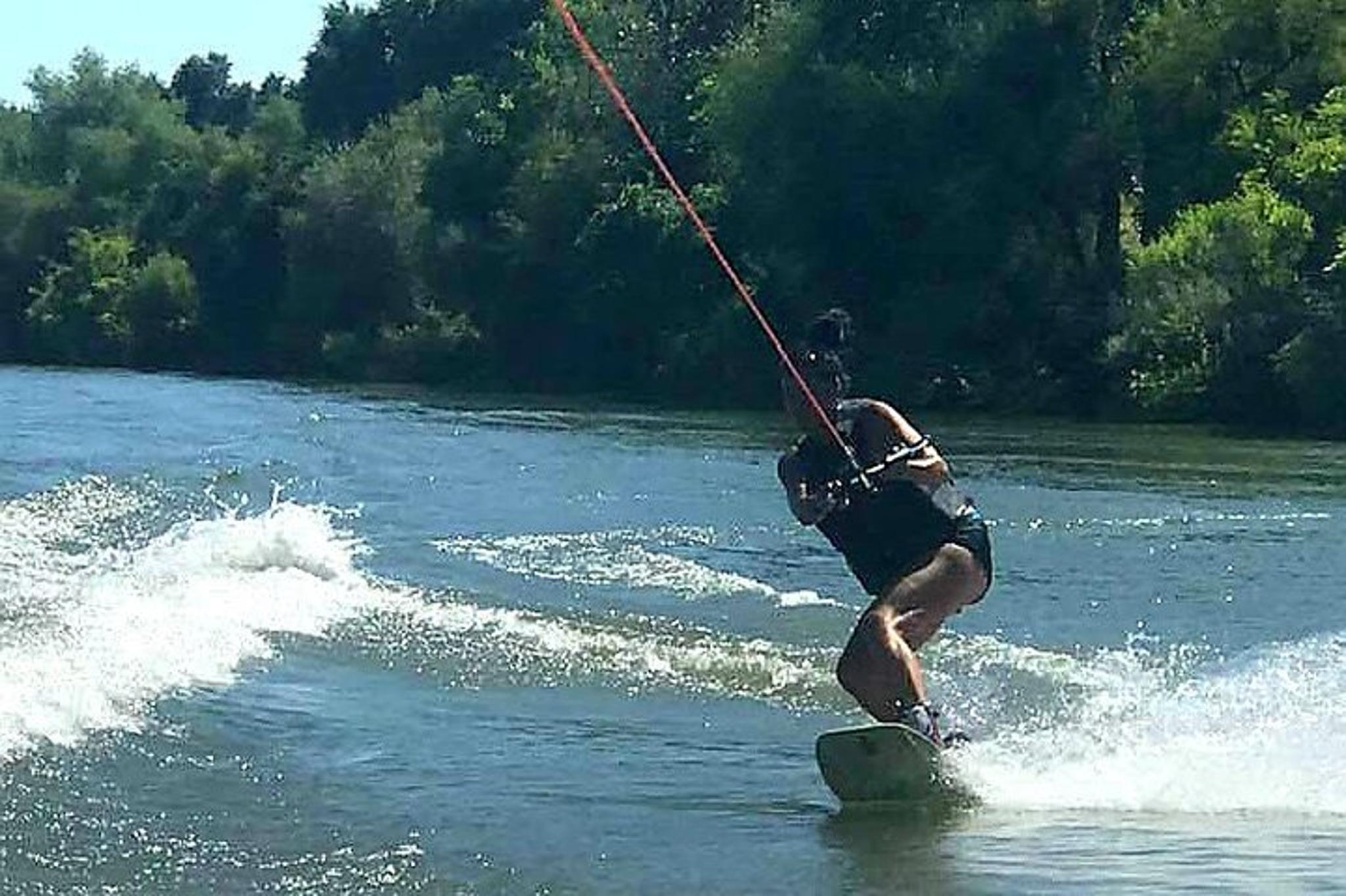 Sacramento Wakeboard, Wakesurf or Kneeboard Adventure - Image 4
