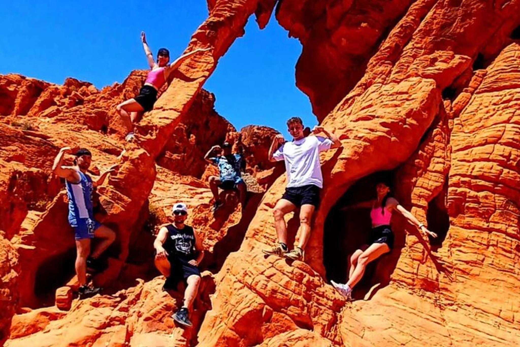 Las Vegas Valley of Fire Guided Tour 5 hr - Image 1