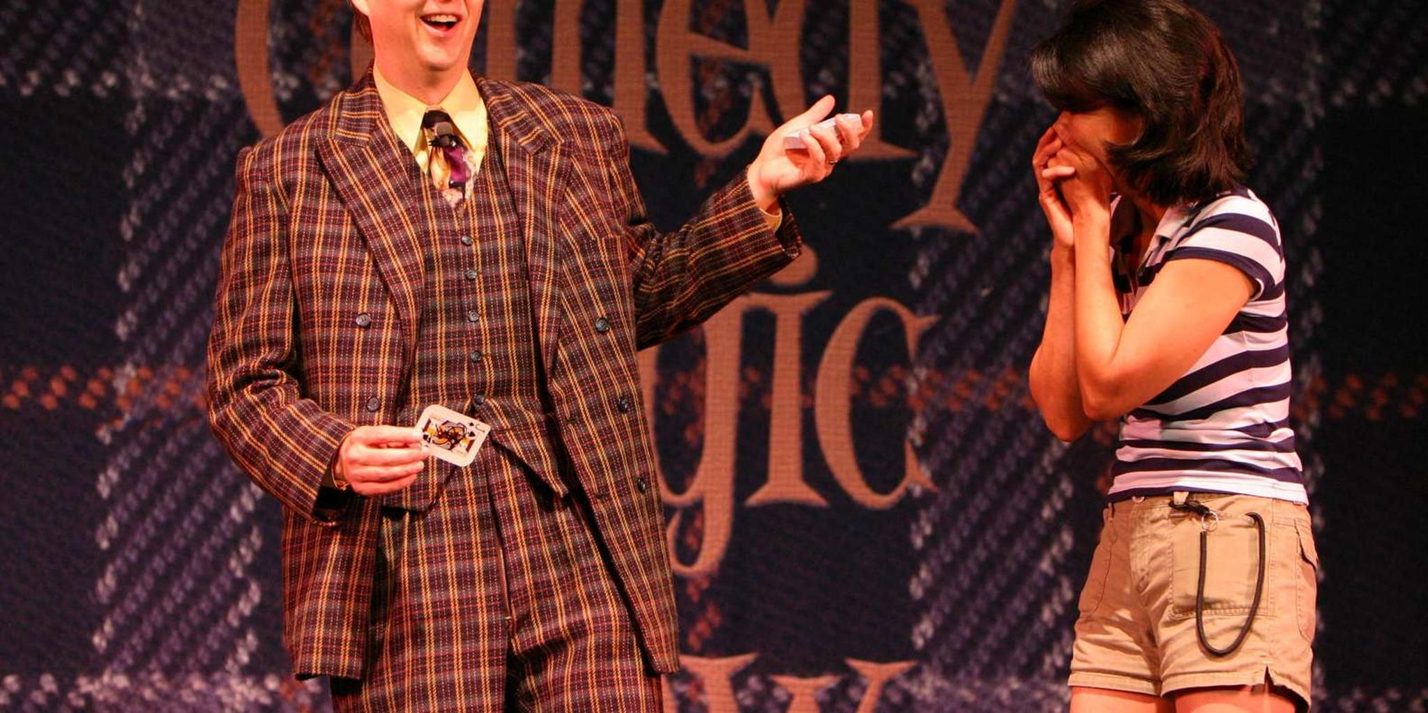 Las Vegas Comedy Magic Show at Excalibur - Image 4