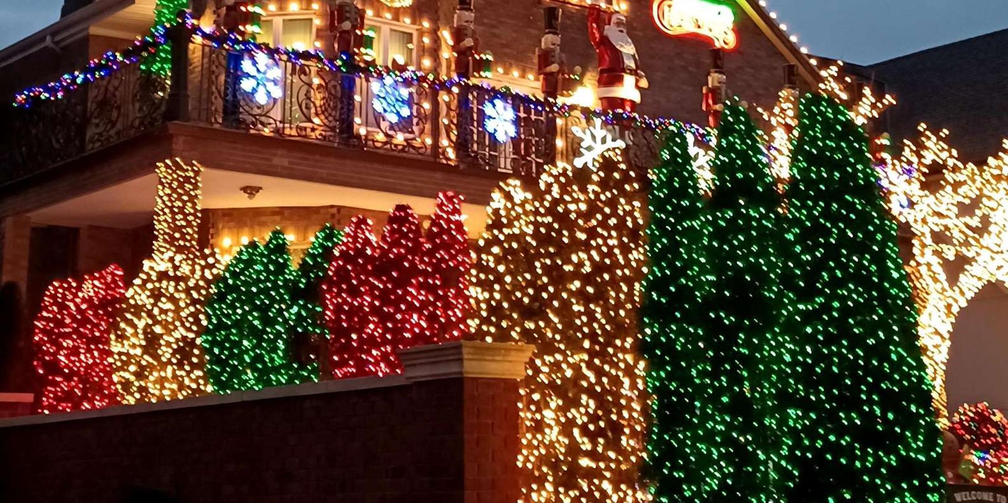New York City Christmas Charm Tour - Image 4