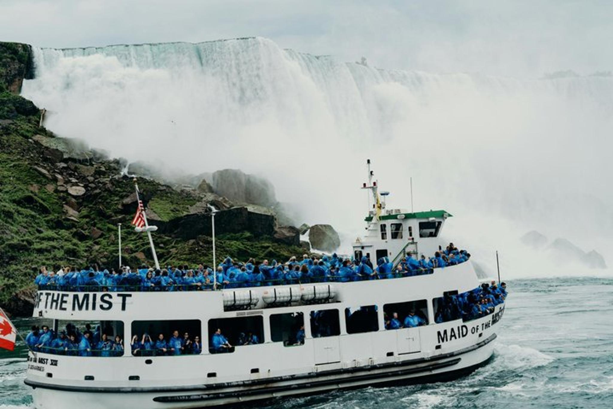 New York City Niagara Falls Train Tour 3 Days - Image 6
