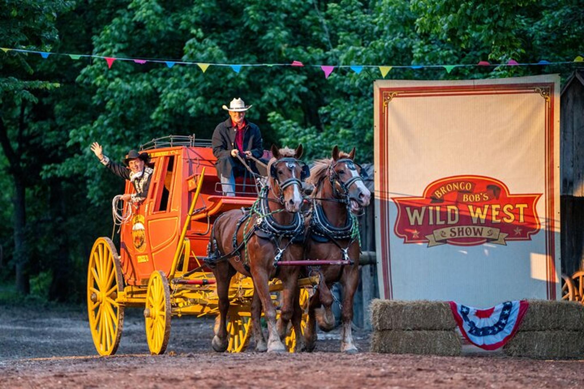 Branson Wild West Showdown - Image 1