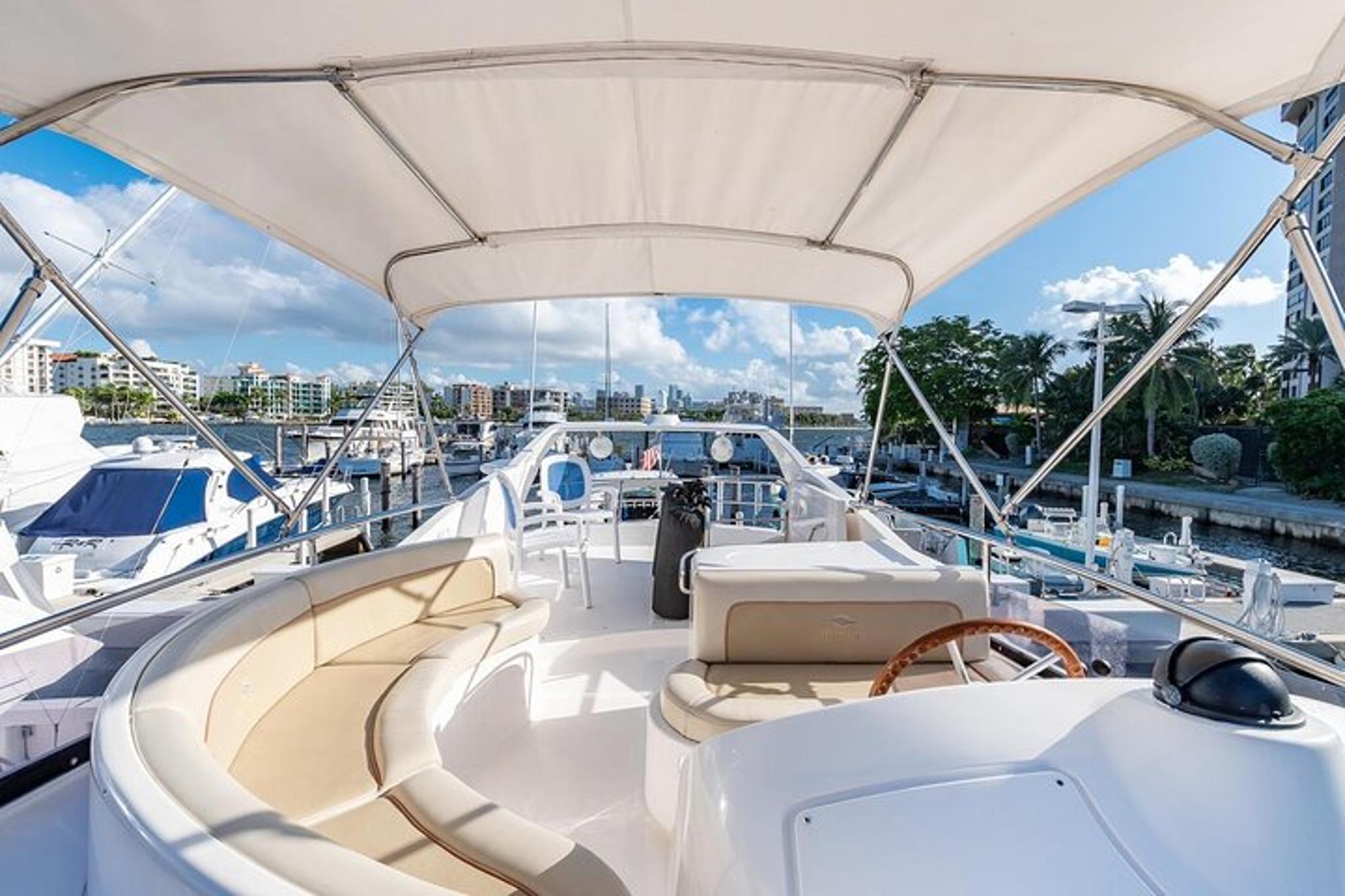 Miami Private Yacht Charter on a 50 ft Yacht 2 hr - Image 3