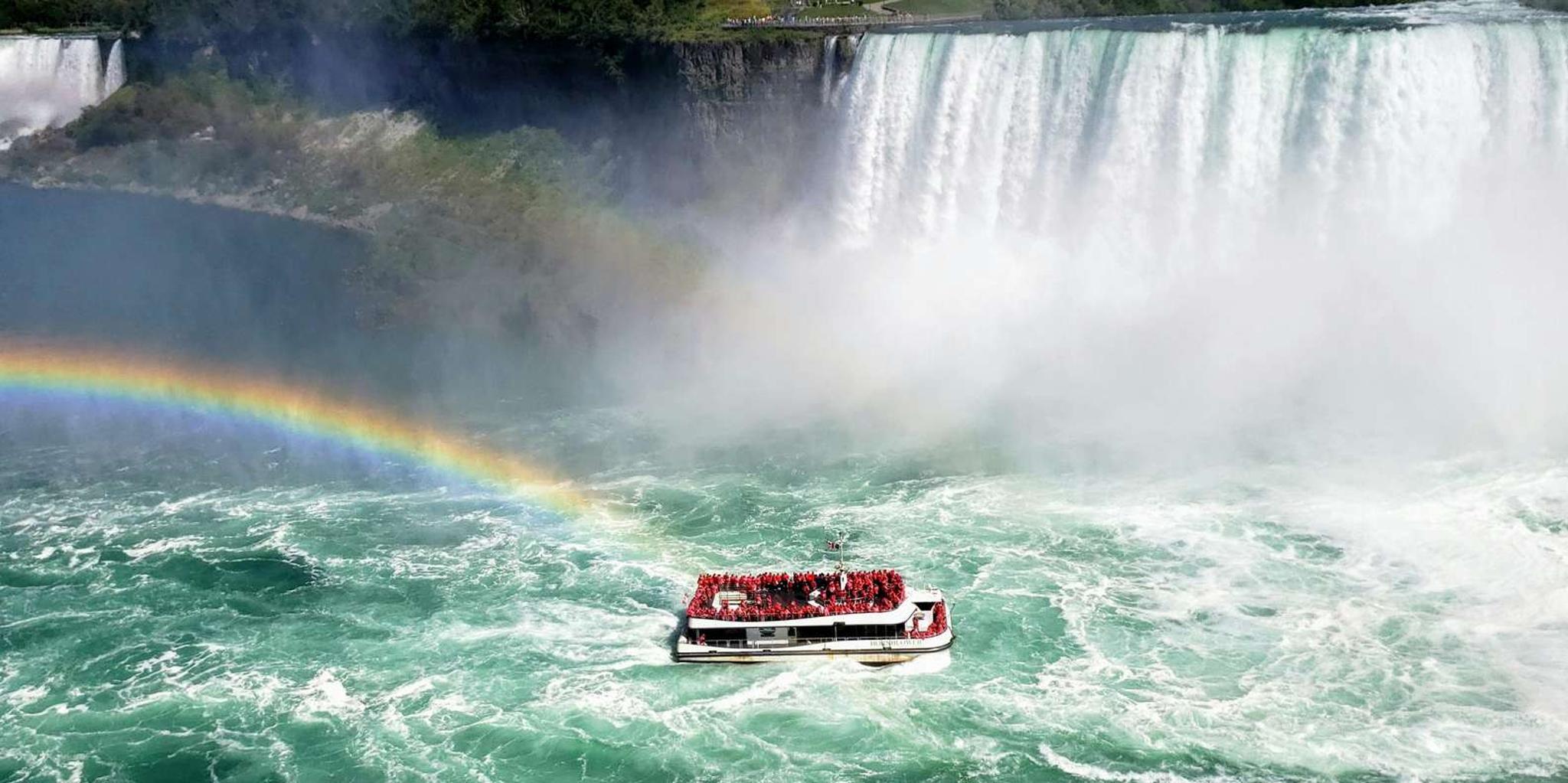 Niagara Falls USA and Canada Day Tour from Buffalo
