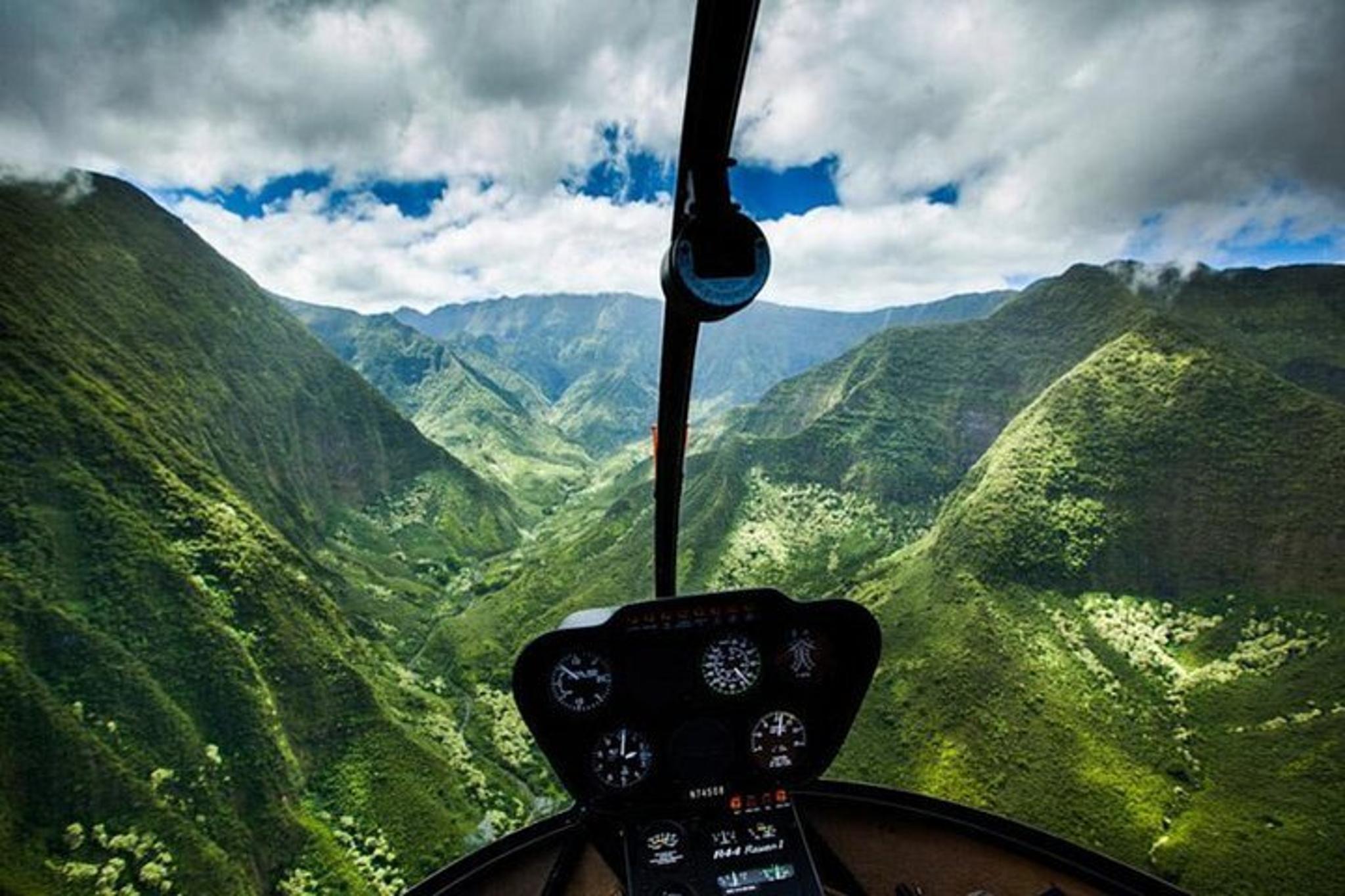 Oahu Helicopter Tour Doors-Off 30 Min - Image 1
