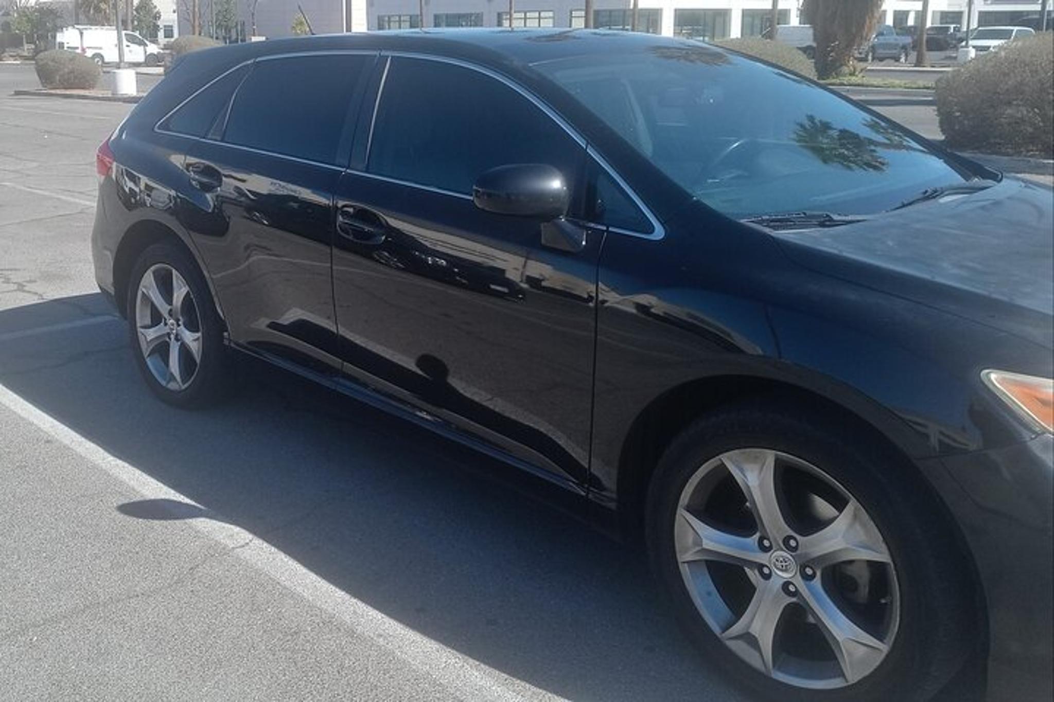 Las Vegas Private Hotel and Airport Transport - Image 2