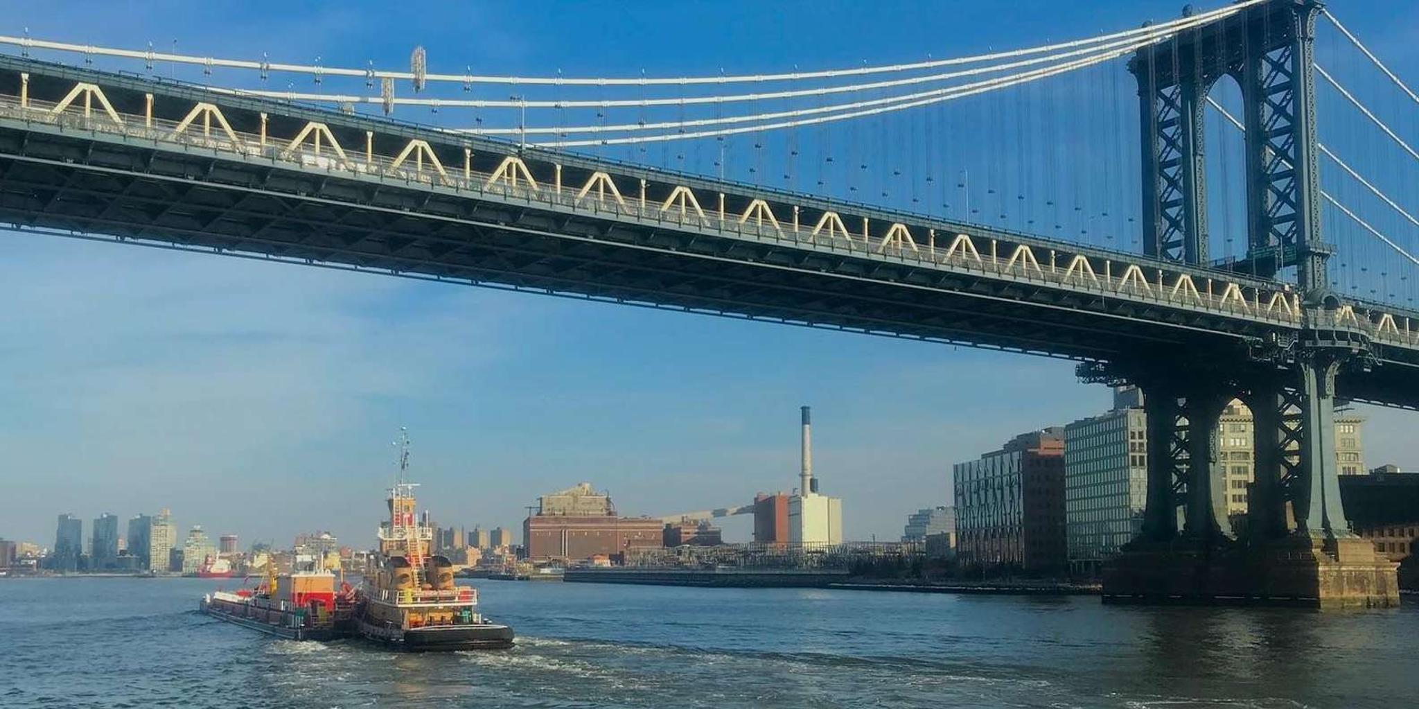 New York City Boat Tour: Statue of Liberty & Skyline - Image 6
