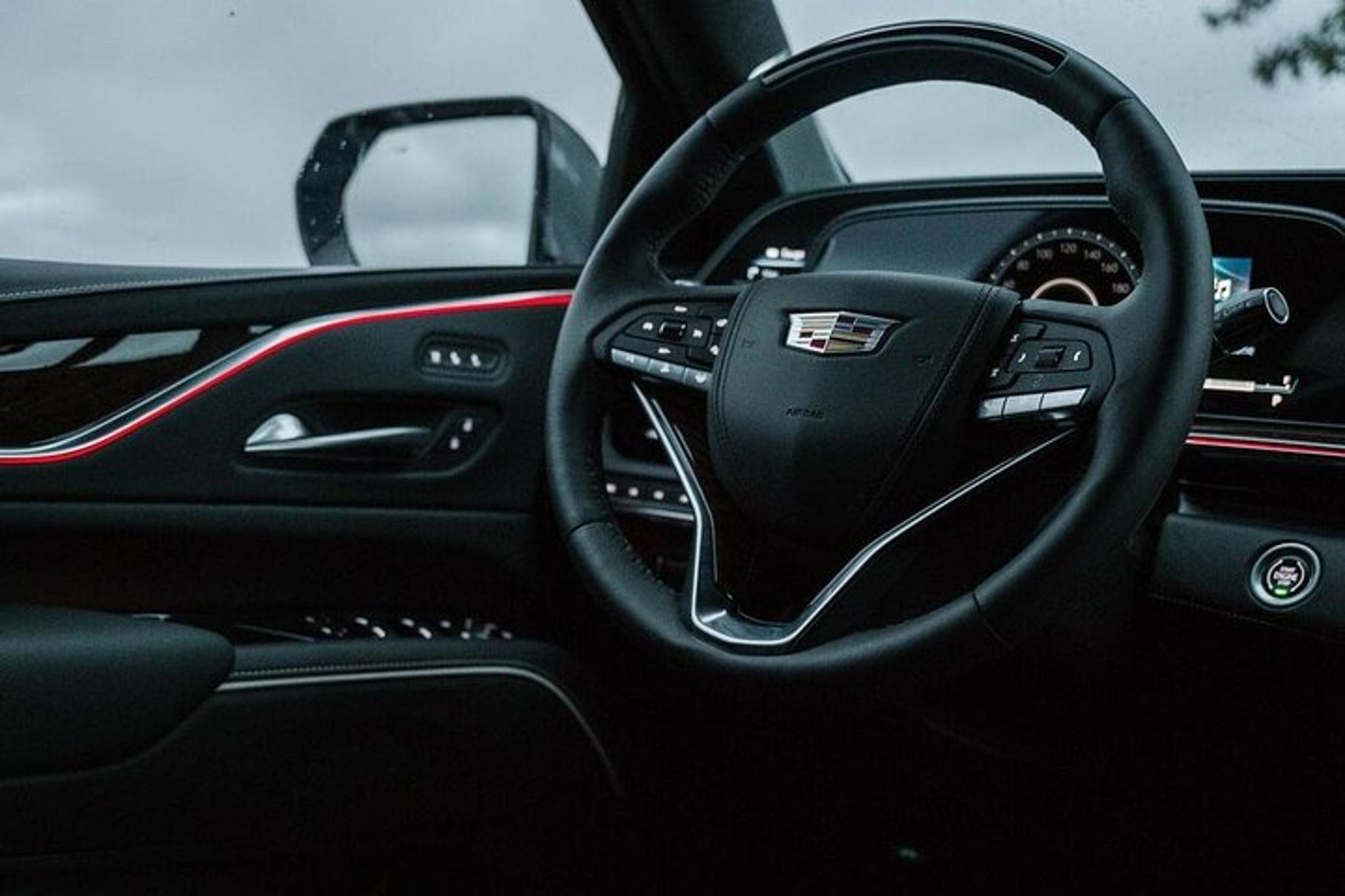 Chicago Airport Transfer SUV - Image 4