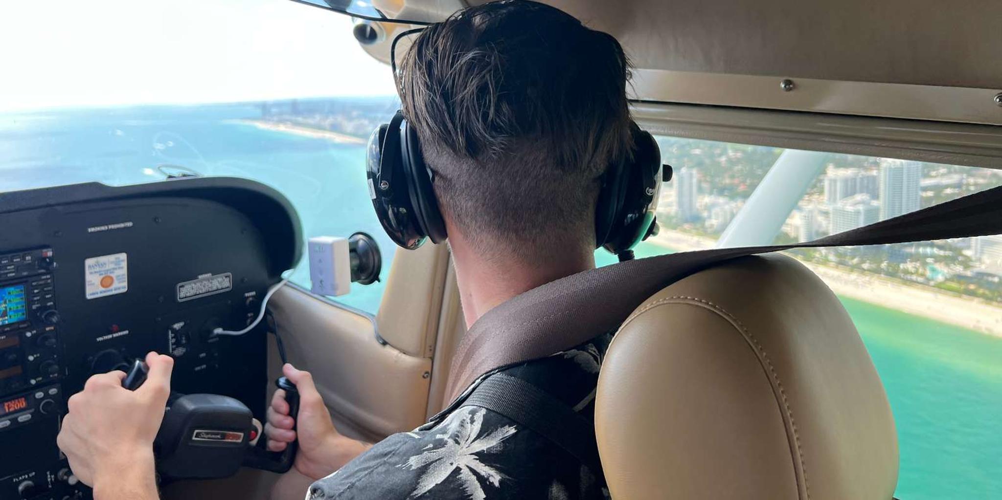 Miami Airplane Flight Lesson 1 hr