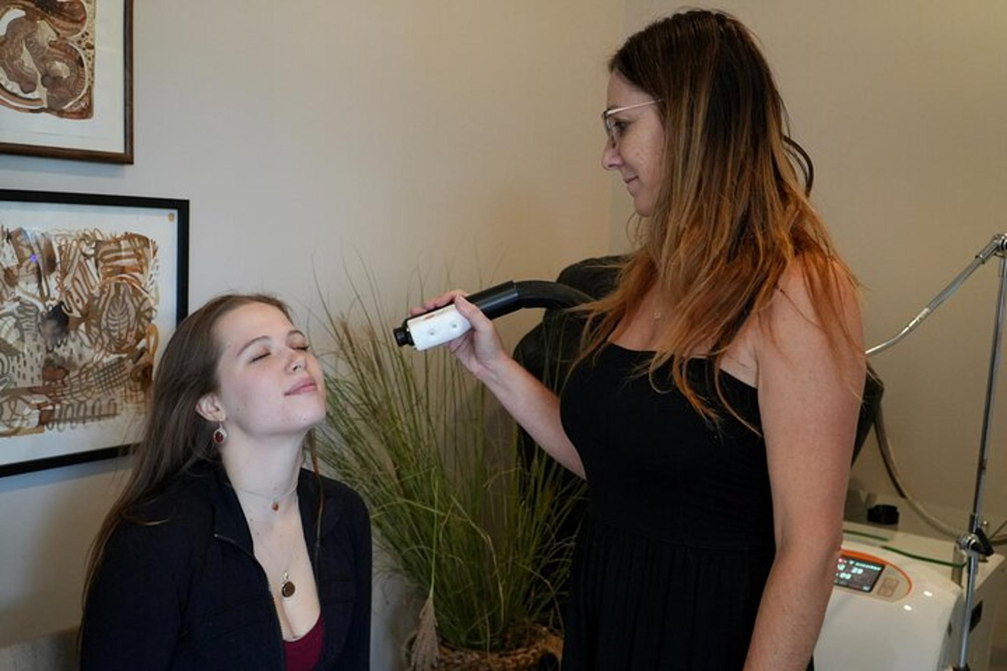 Gloucester Salt Cave Halotherapy 30 Min - Image 4