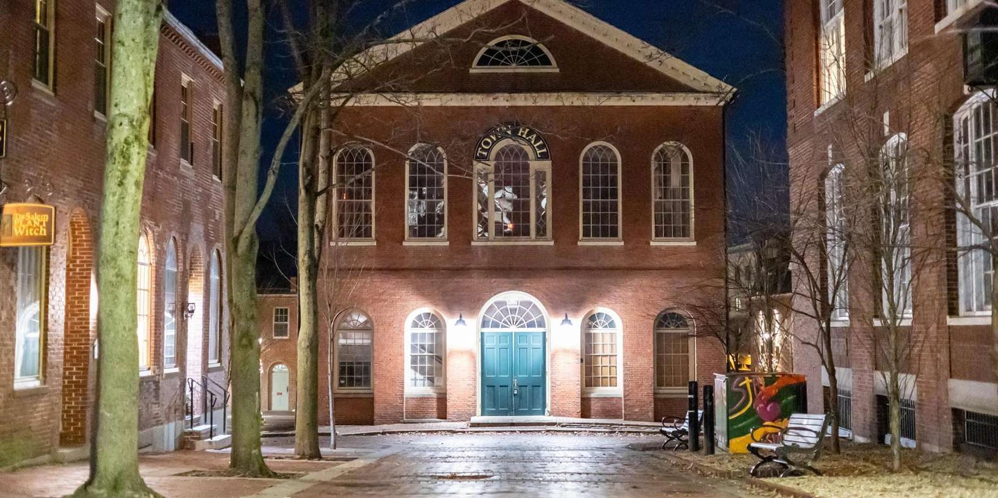 Salem Ghost Tour: Witches & Wicked Whispers 1 hr - Image 2