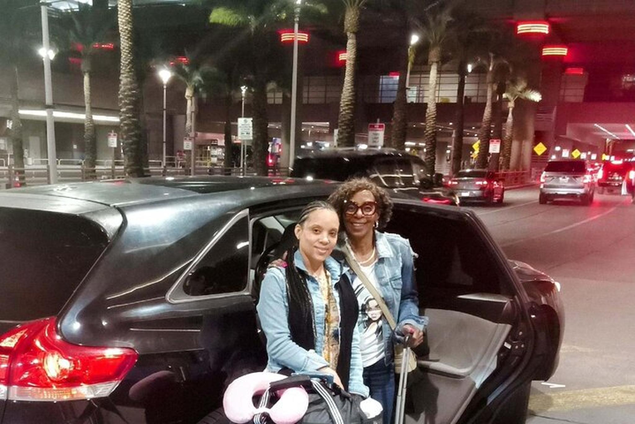 Las Vegas Private Hotel and Airport Transport - Image 4