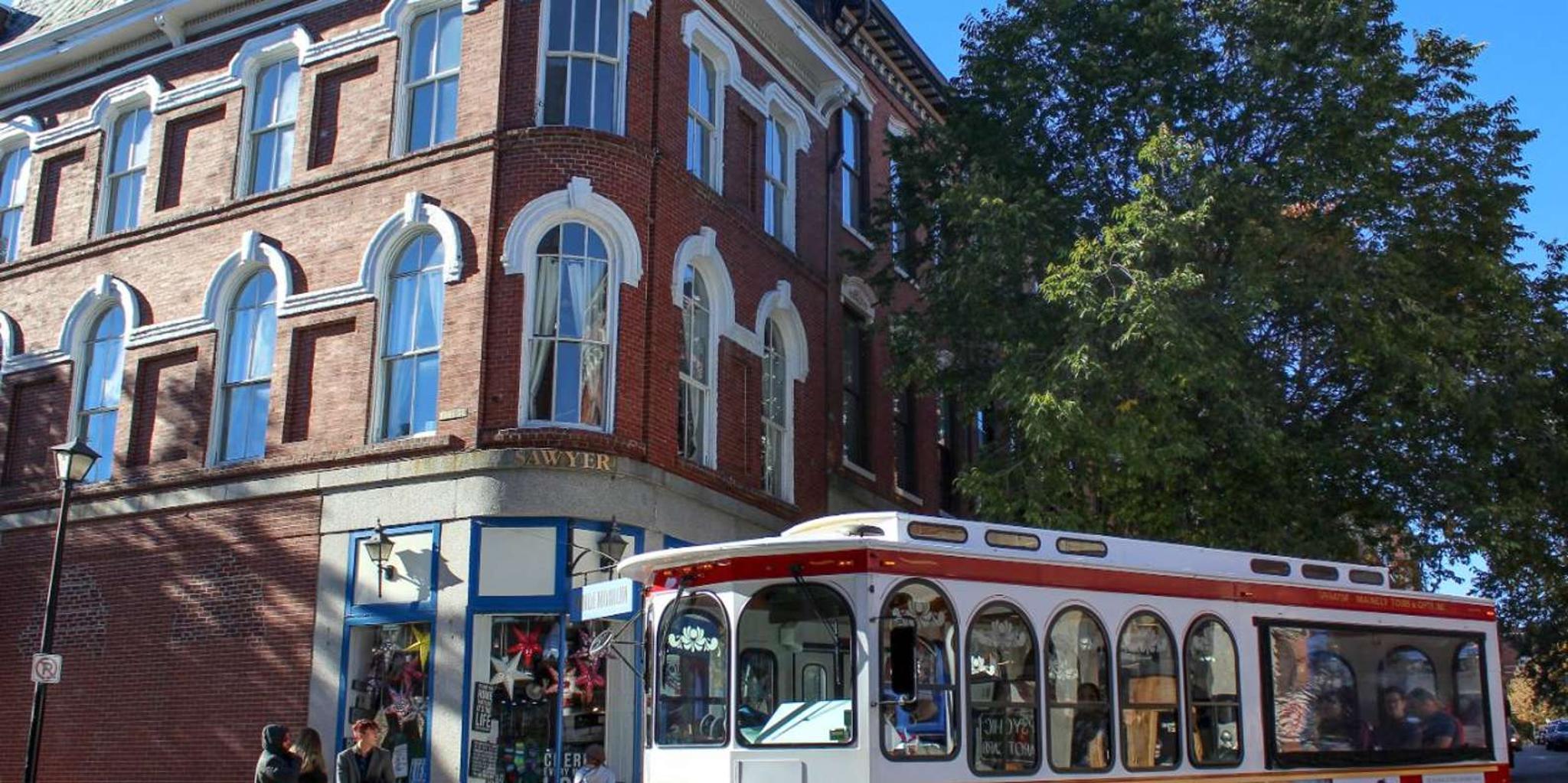 Portland Sightseeing Trolley Tour - Image 1