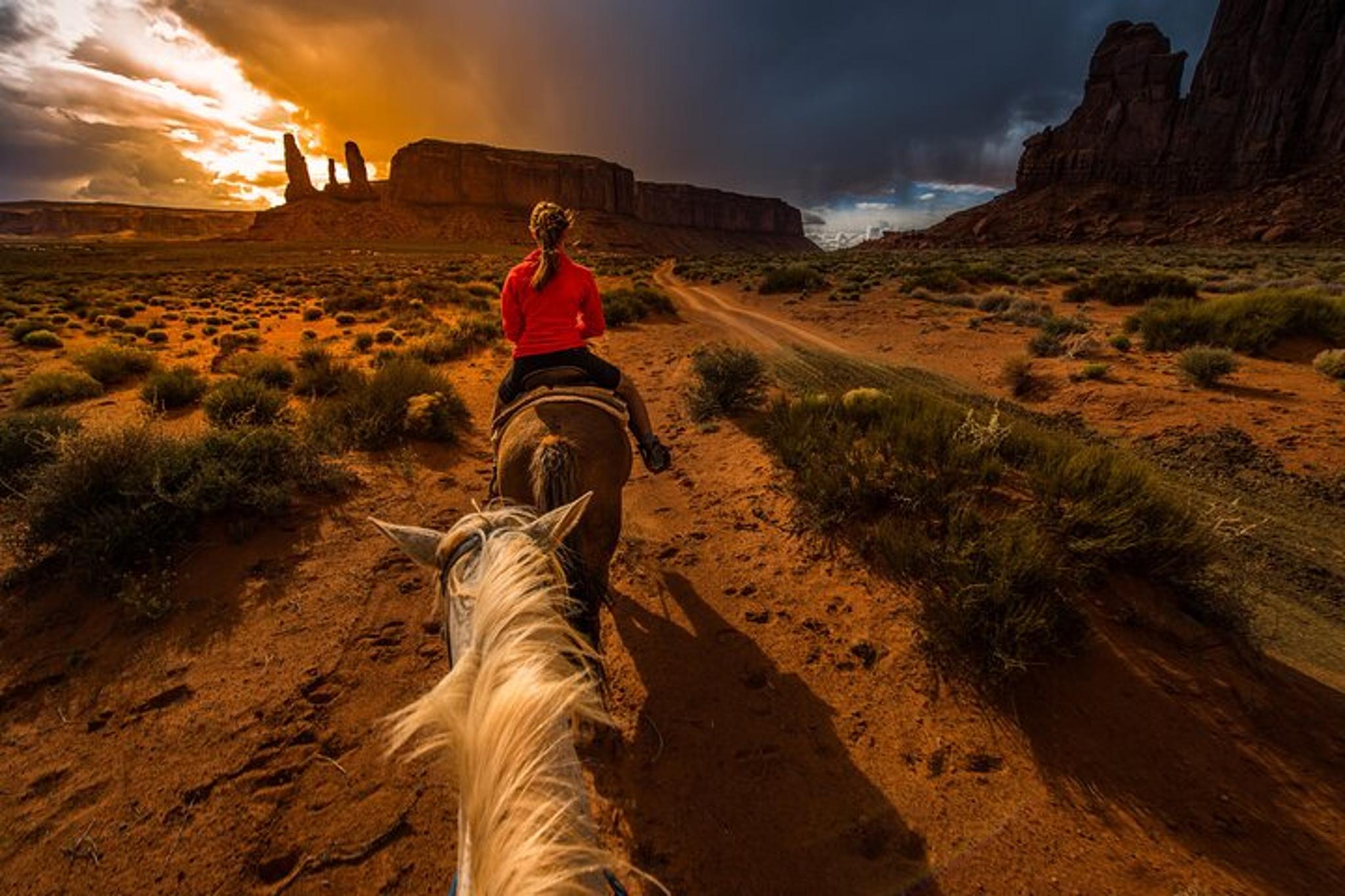 Laughlin Horseback Riding Tour with Scenic Views - Image 2