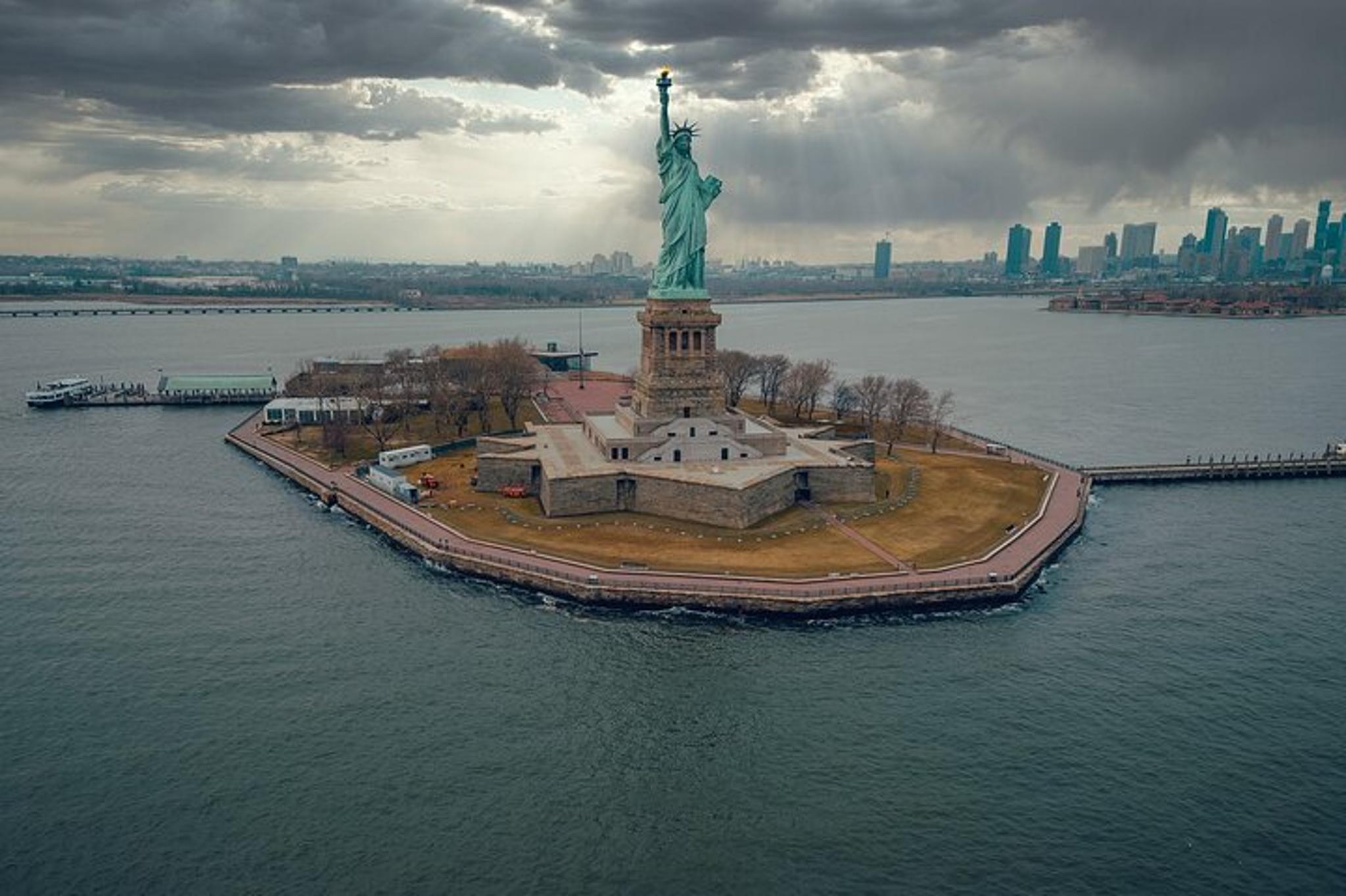 New York Statue of Liberty and Ellis Island Tour - Image 3