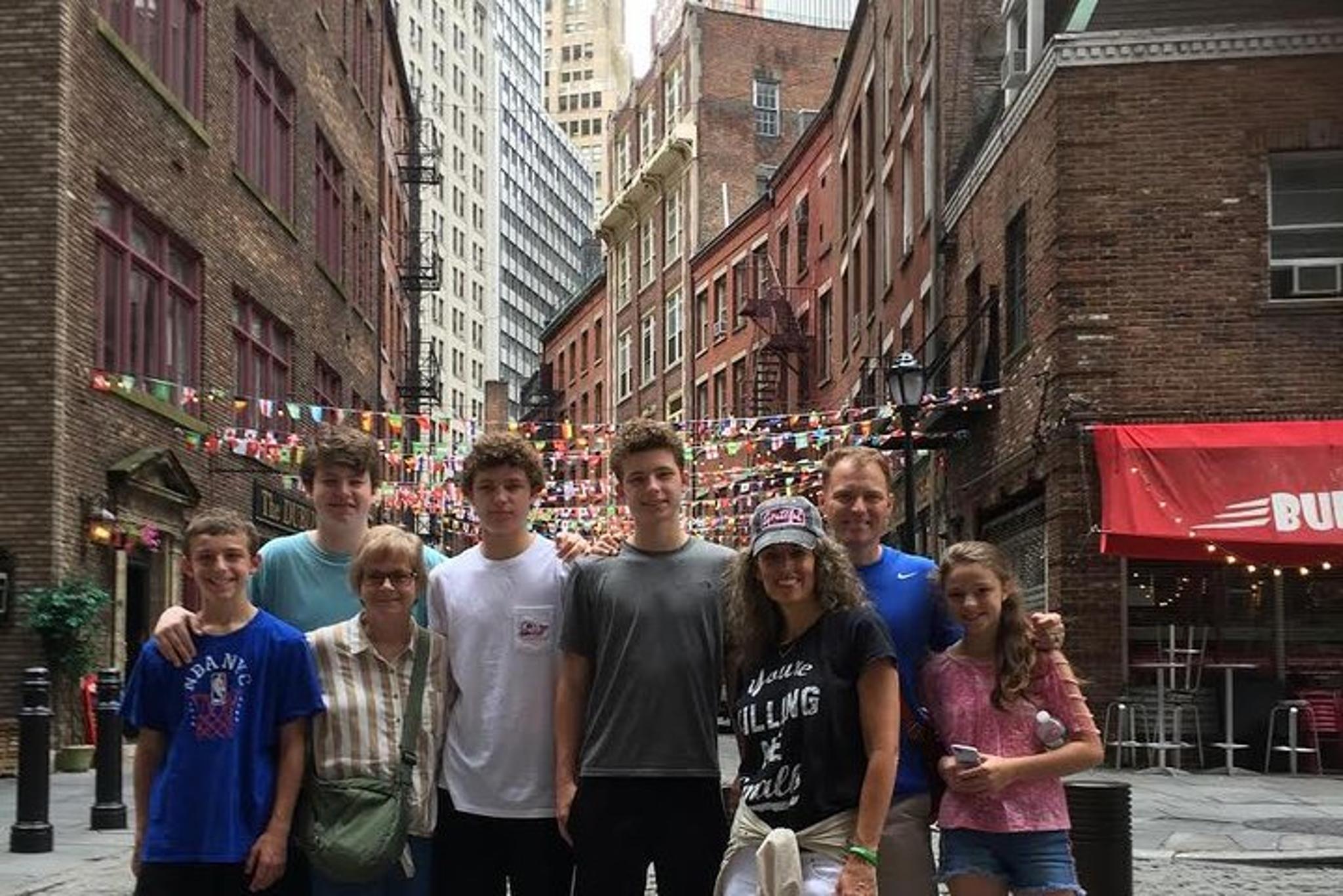 New York City 9/11 Memorial and Wall Street Tour - Image 5
