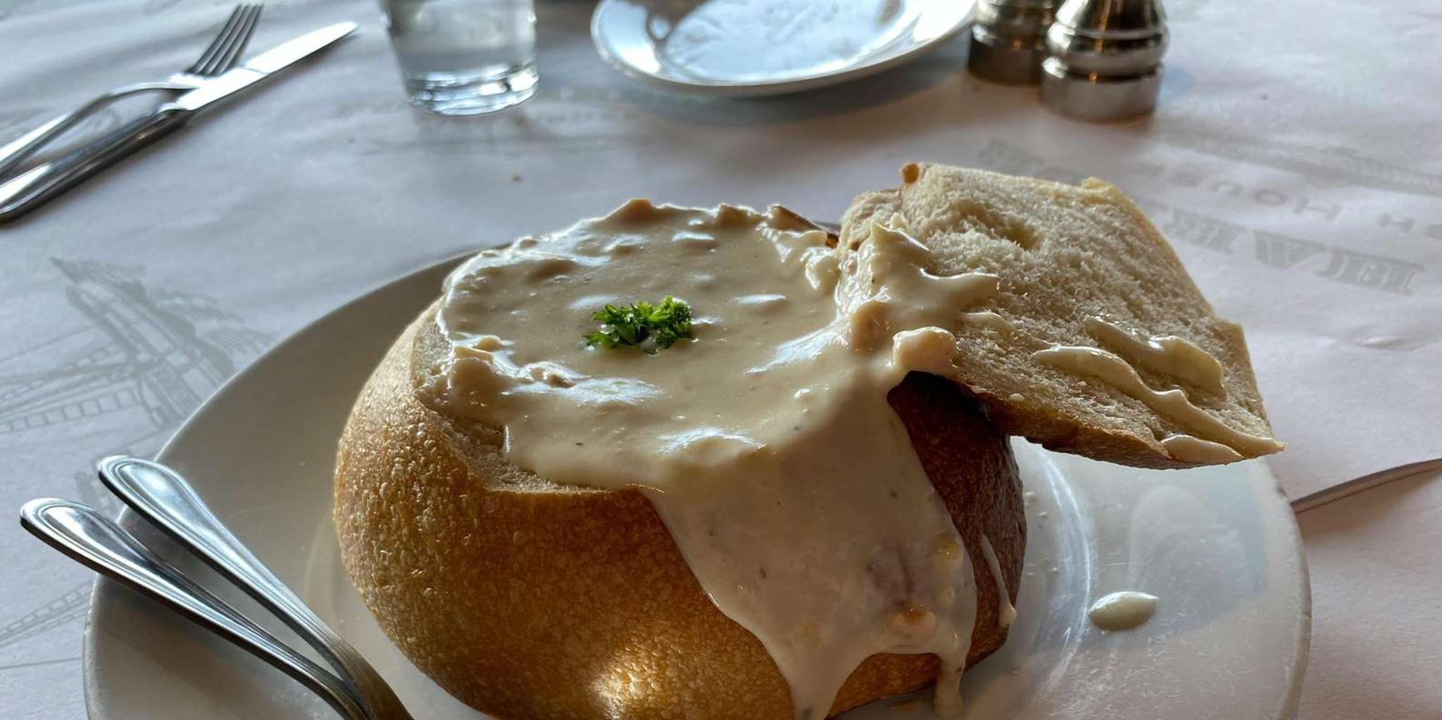 Boston Freedom Trail History and Food Tour 2 hr - Image 2