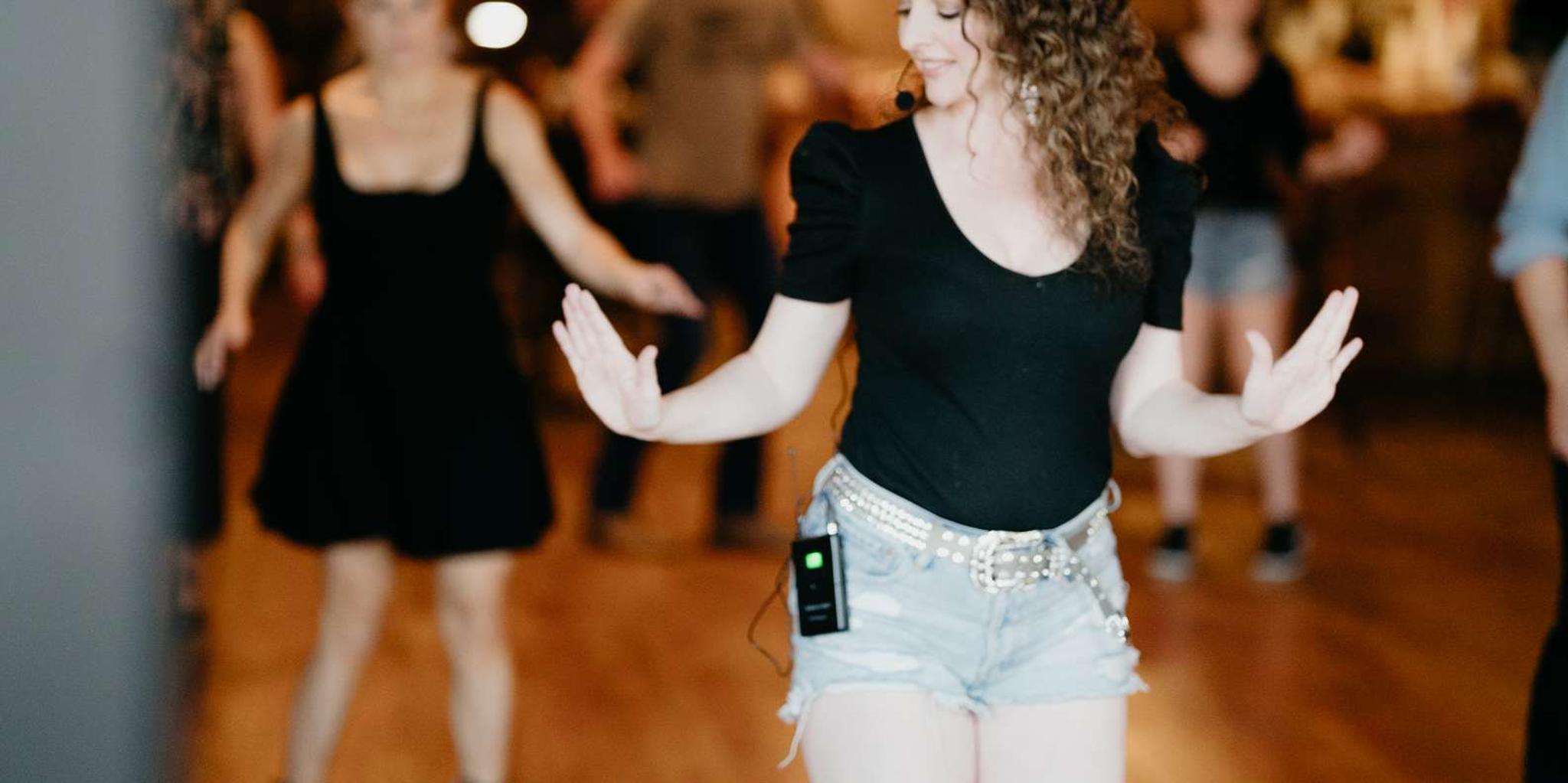 Nashville Line Dancing Class with Keepsake Video