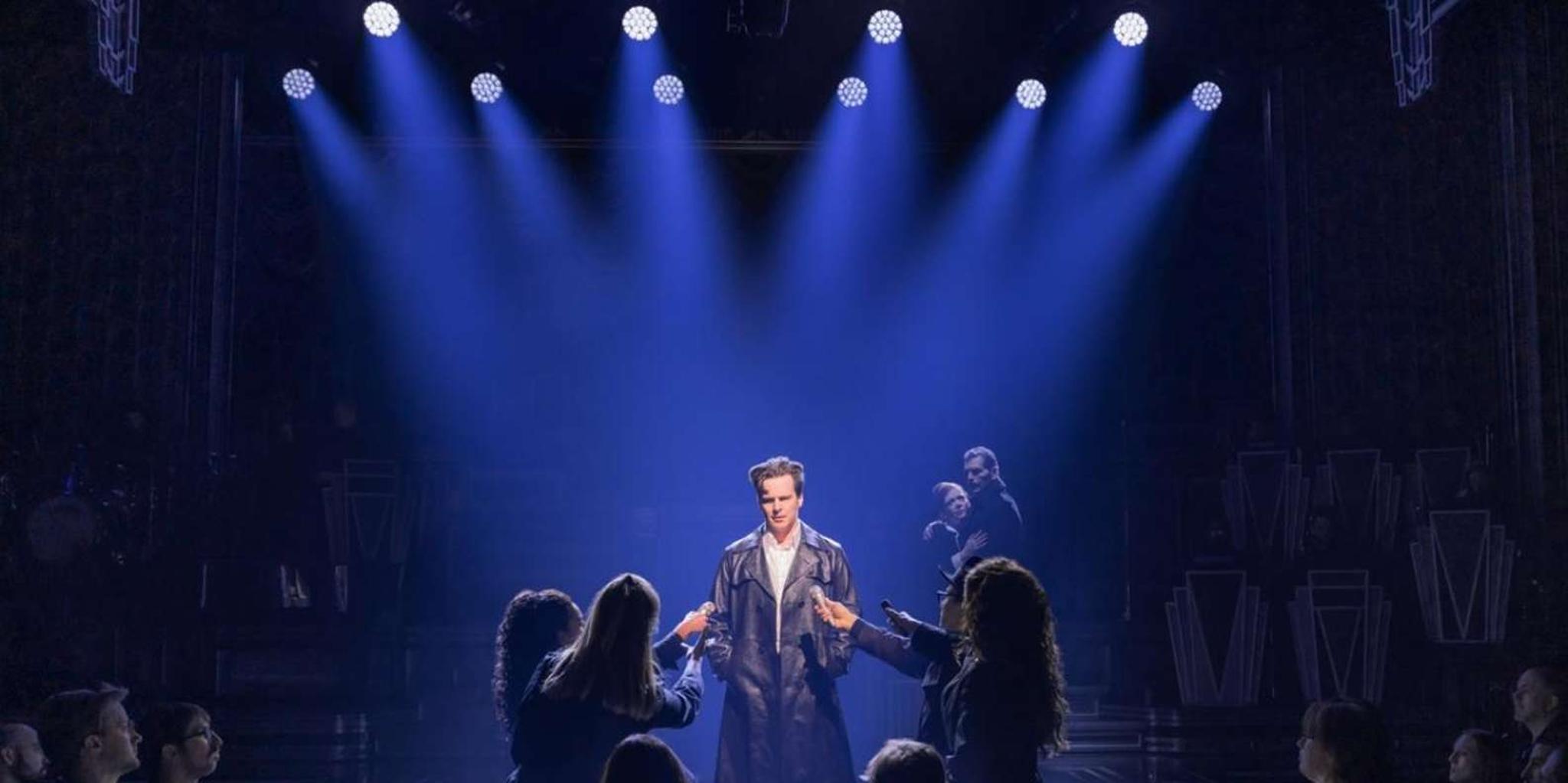 New York Broadway Show: Jonathan Groff in Just In Time - Image 3