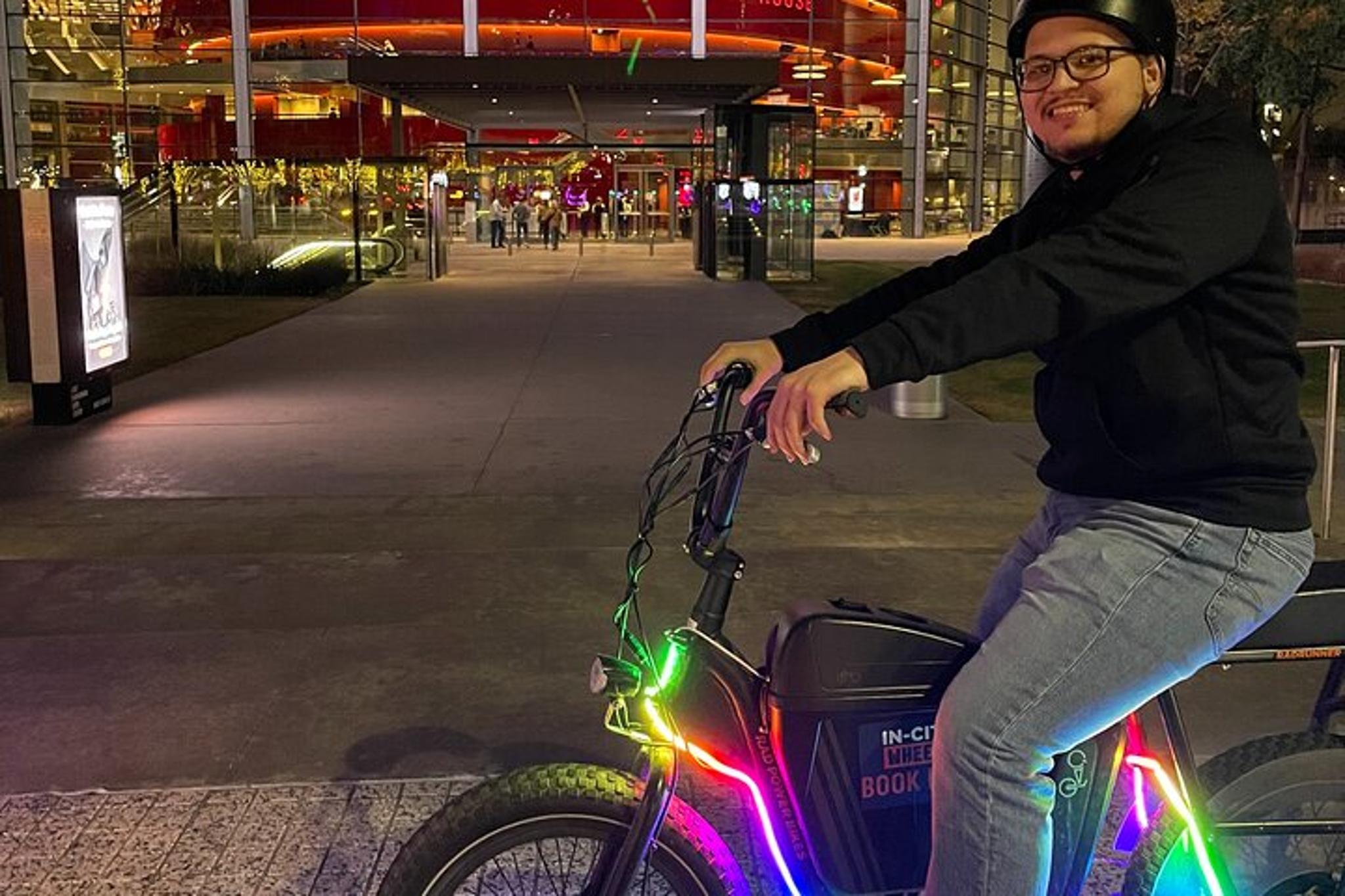 Dallas Night Sightseeing E-Bike Tour 2 hr - Image 2