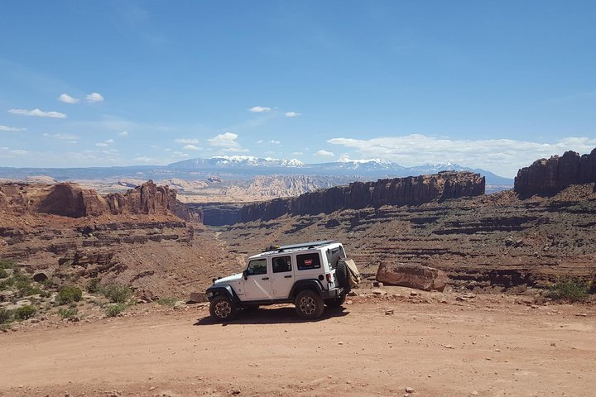 Moab Canyon SUV Adventure - Image 2