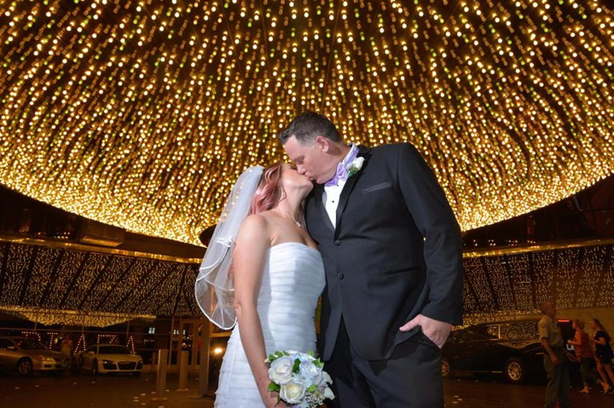 Las Vegas Vintage Walking Photo Tour - Image 2