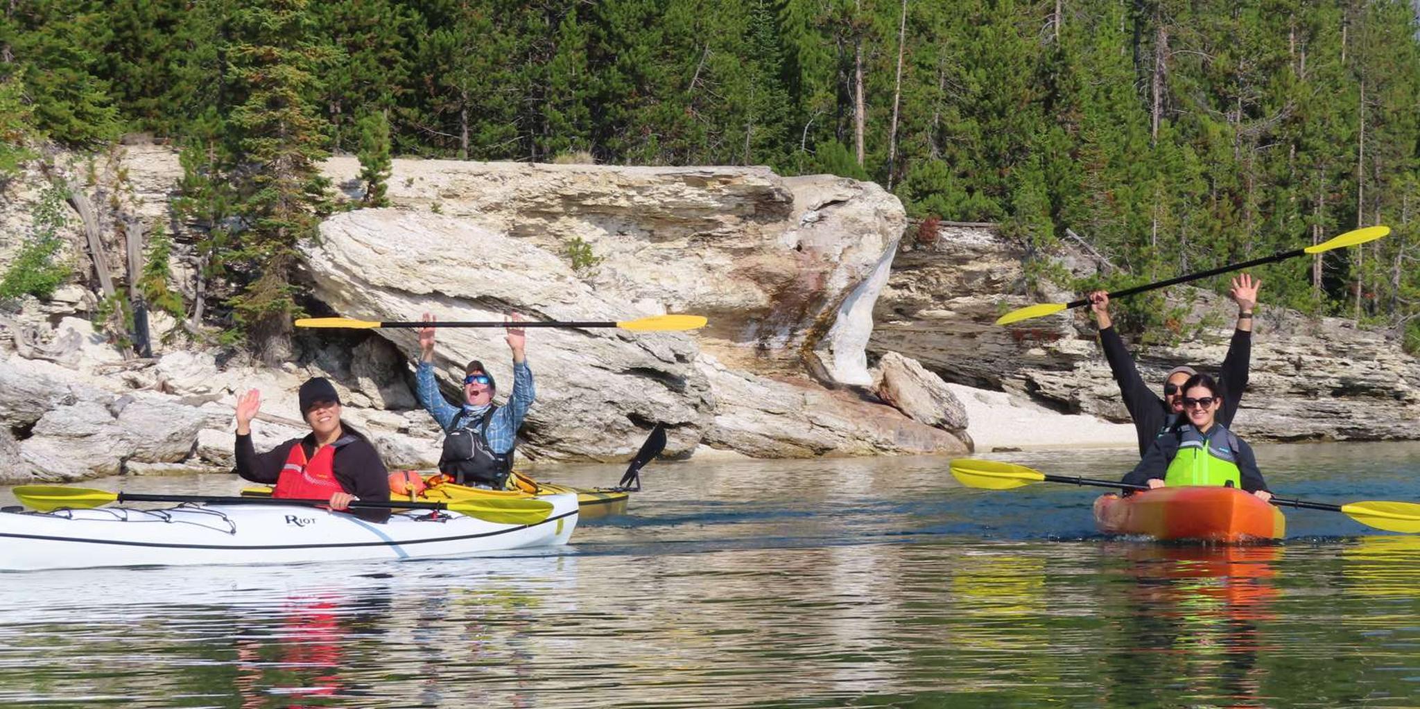 Yellowstone Wildlife and Kayak Tour - Image 6