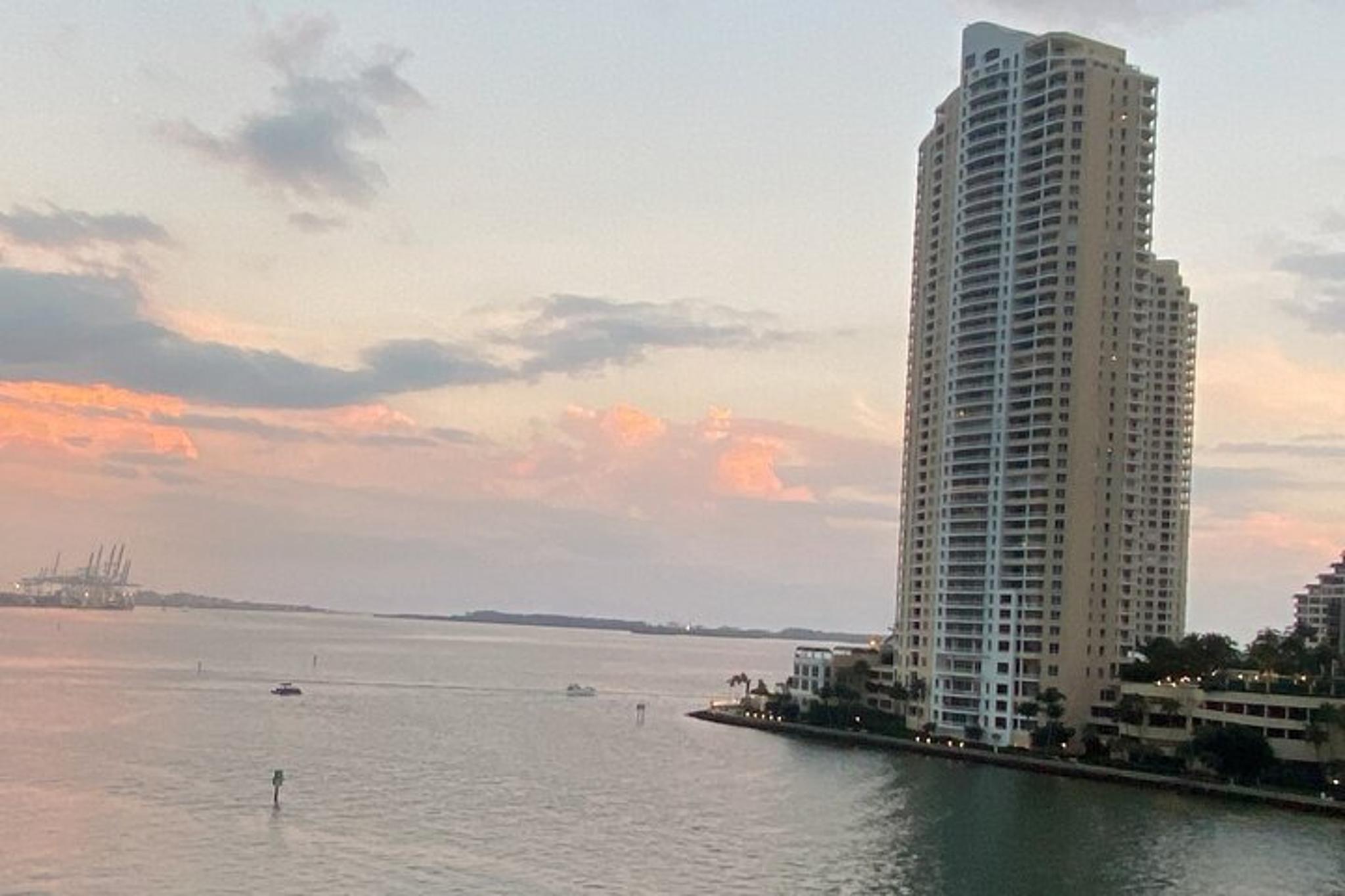 Miami Boat Tour at Sunset 75 Min - Image 5
