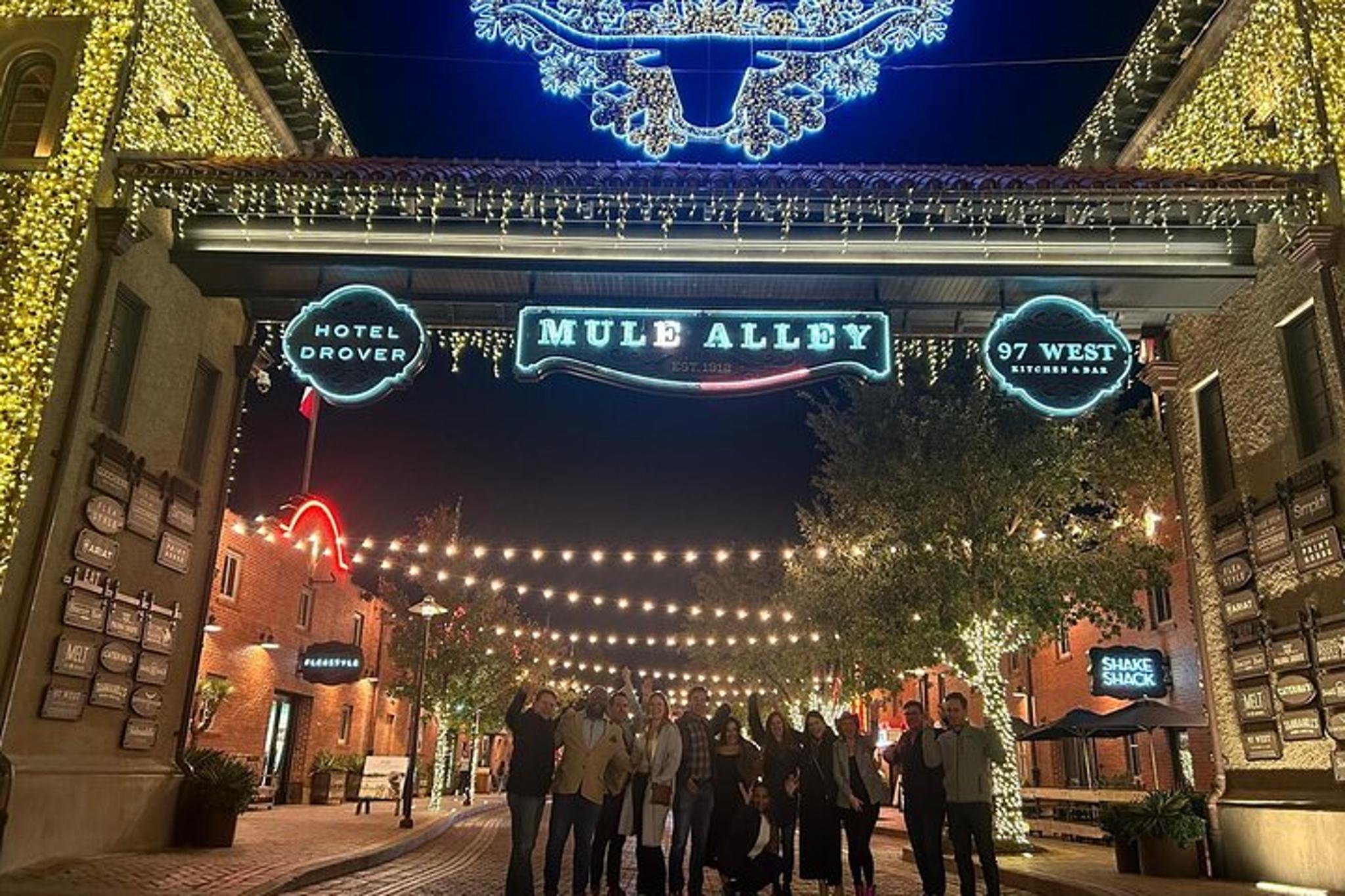 Fort Worth Holiday Saloon Crawl - Image 3