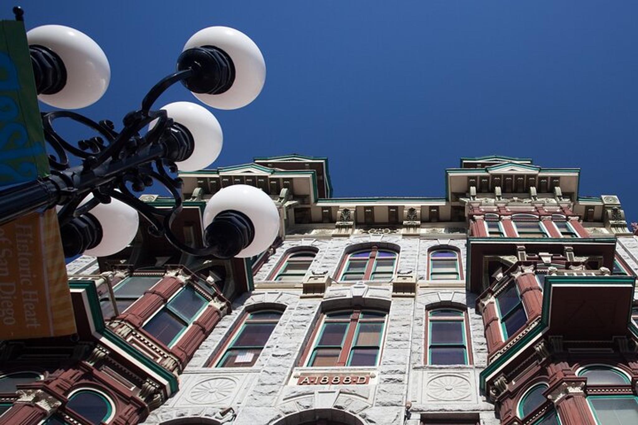 San Diego Haunted Gaslamp Quarter Audio Walking Tour - Image 3