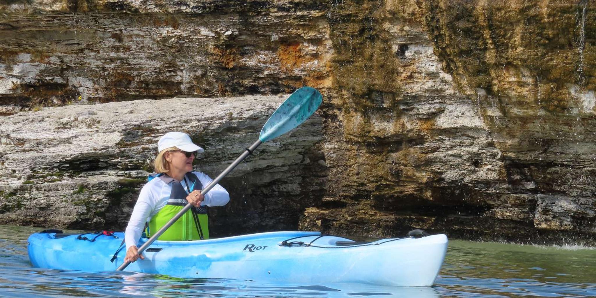 Yellowstone Wildlife and Kayak Tour - Image 5