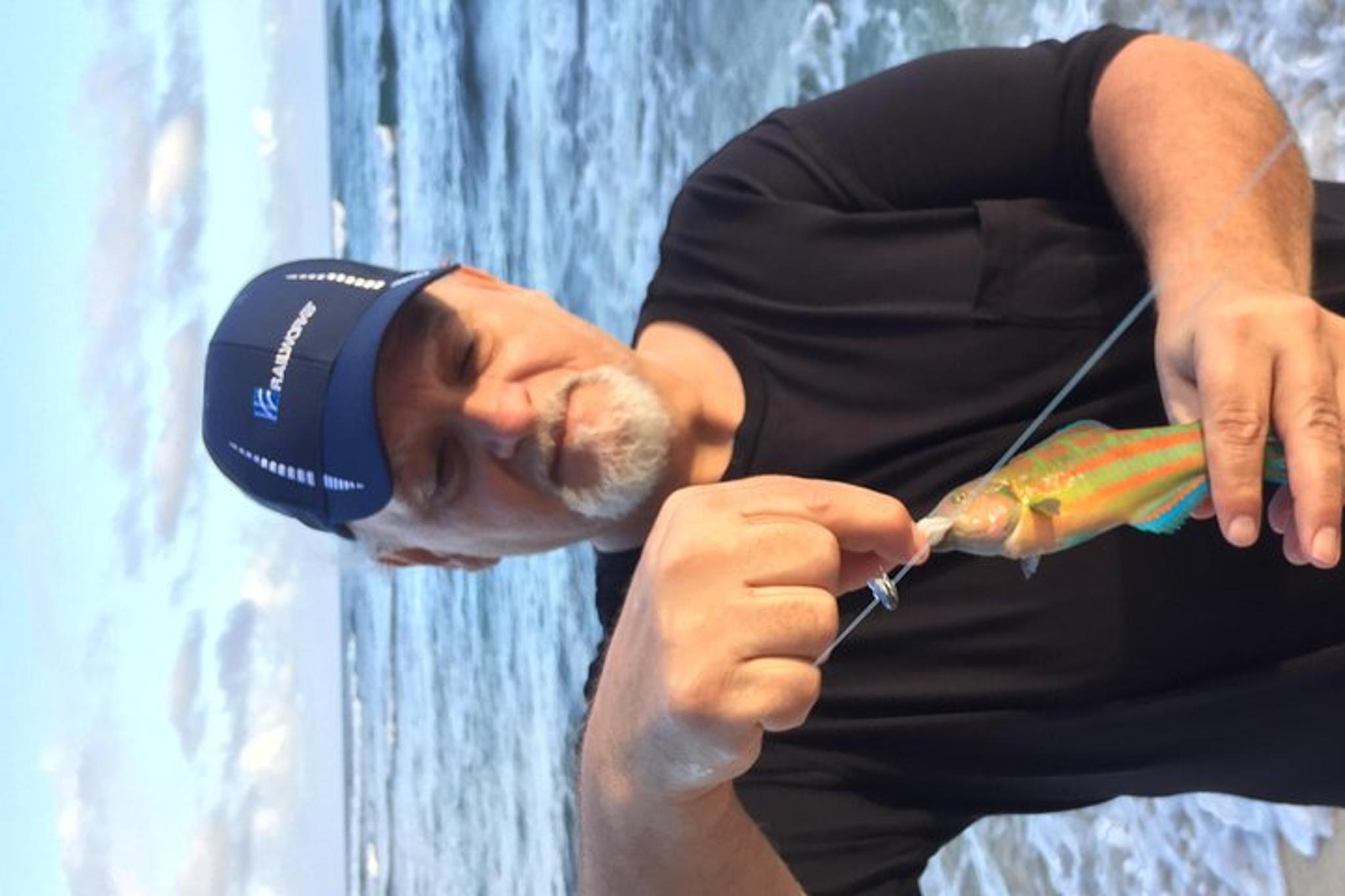 Waialua Shoreline Fishing Tour 2 hr - Image 3