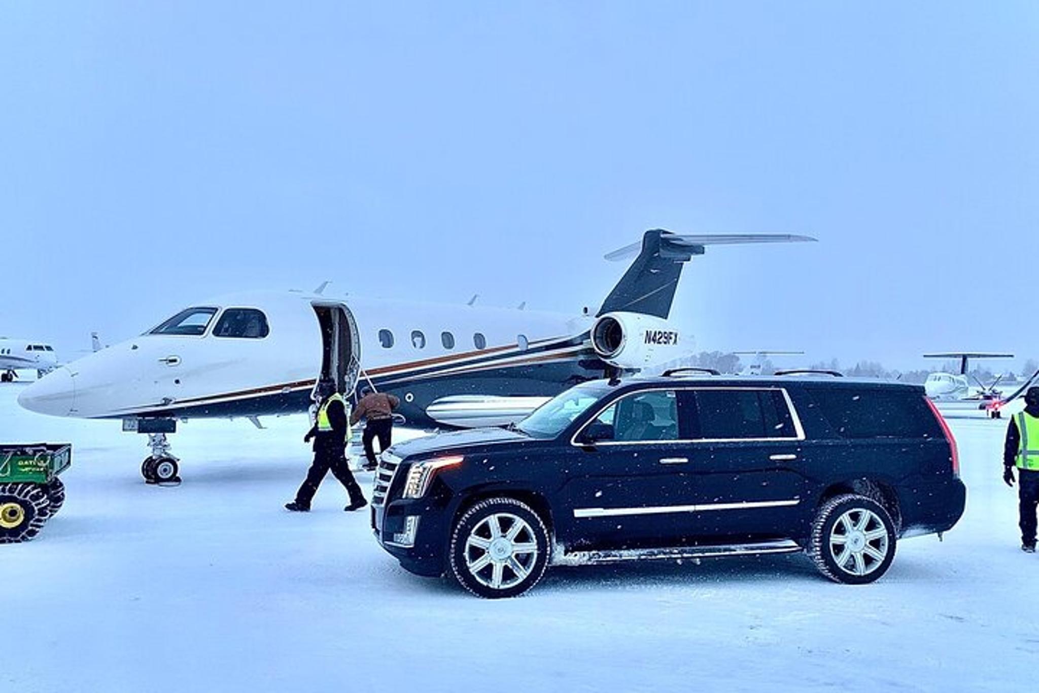 Jackson Hole Airport Private Transportation - Image 1