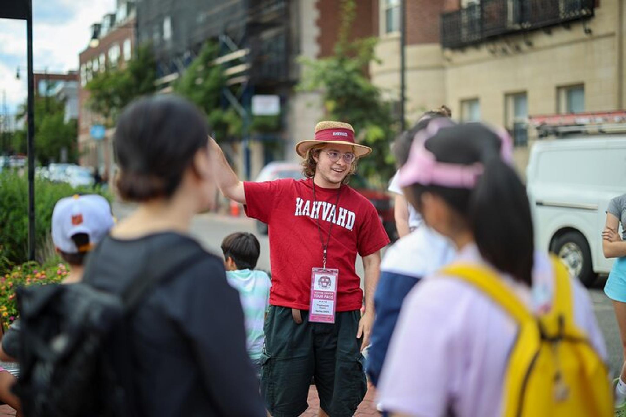 Cambridge Harvard University Walking Tour