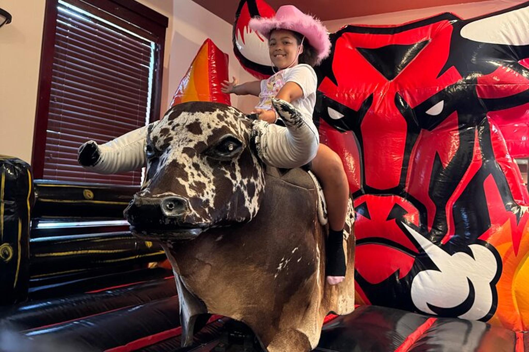 Myrtle Beach Murder Mystery Dinner - Image 4