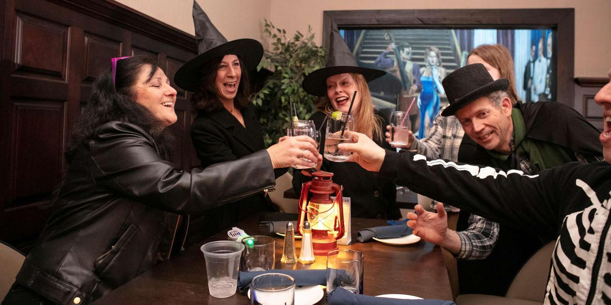 Miami Ghosts and Booze Haunted Pub Crawl 2 hr