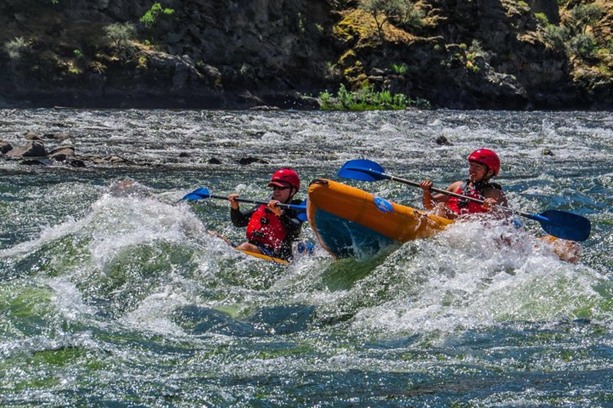 Rogue River Hellgate Canyon Raft Tour - Image 6