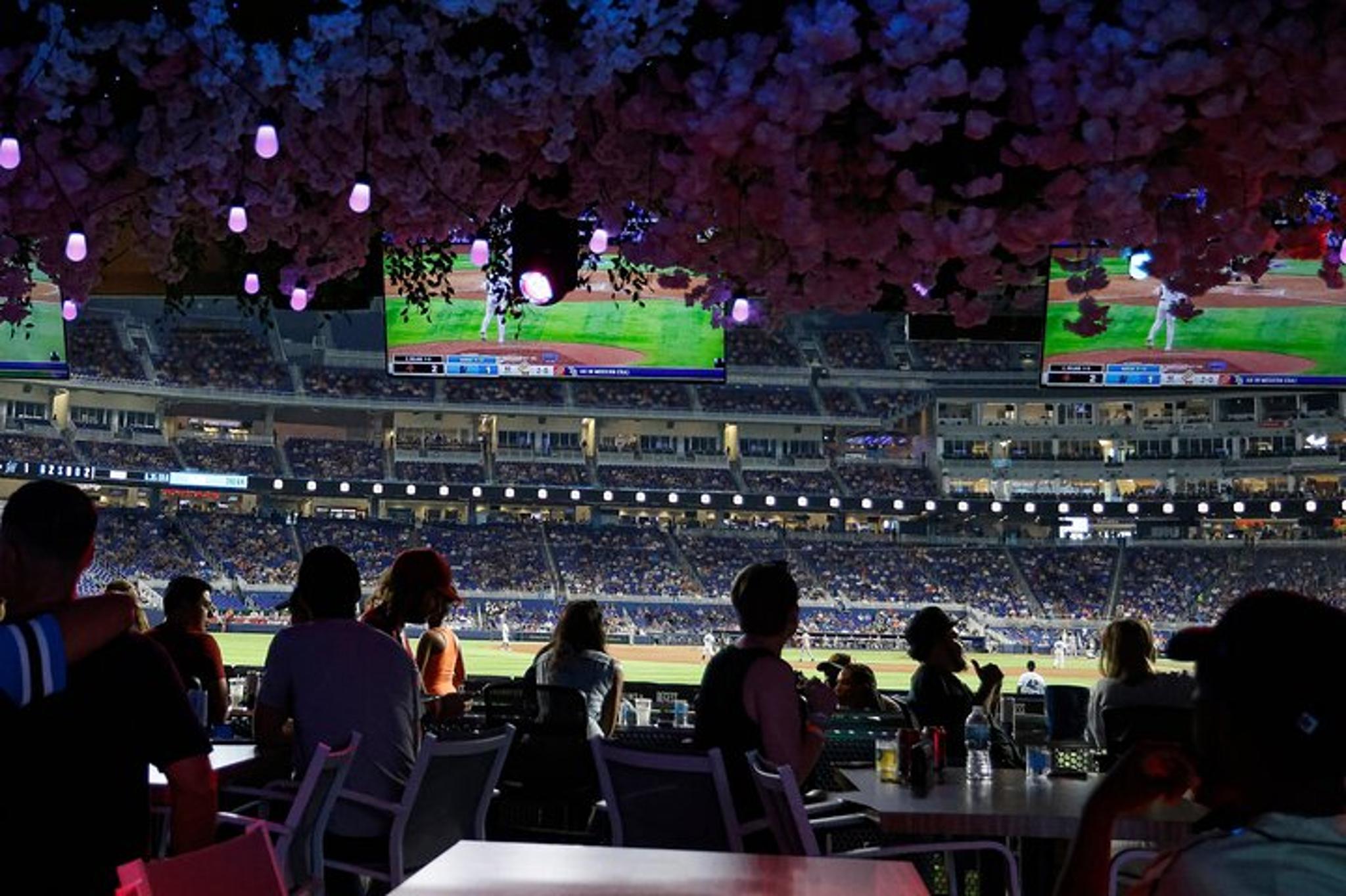 Miami Marlins Baseball Game at LoanDepot Park - Image 3