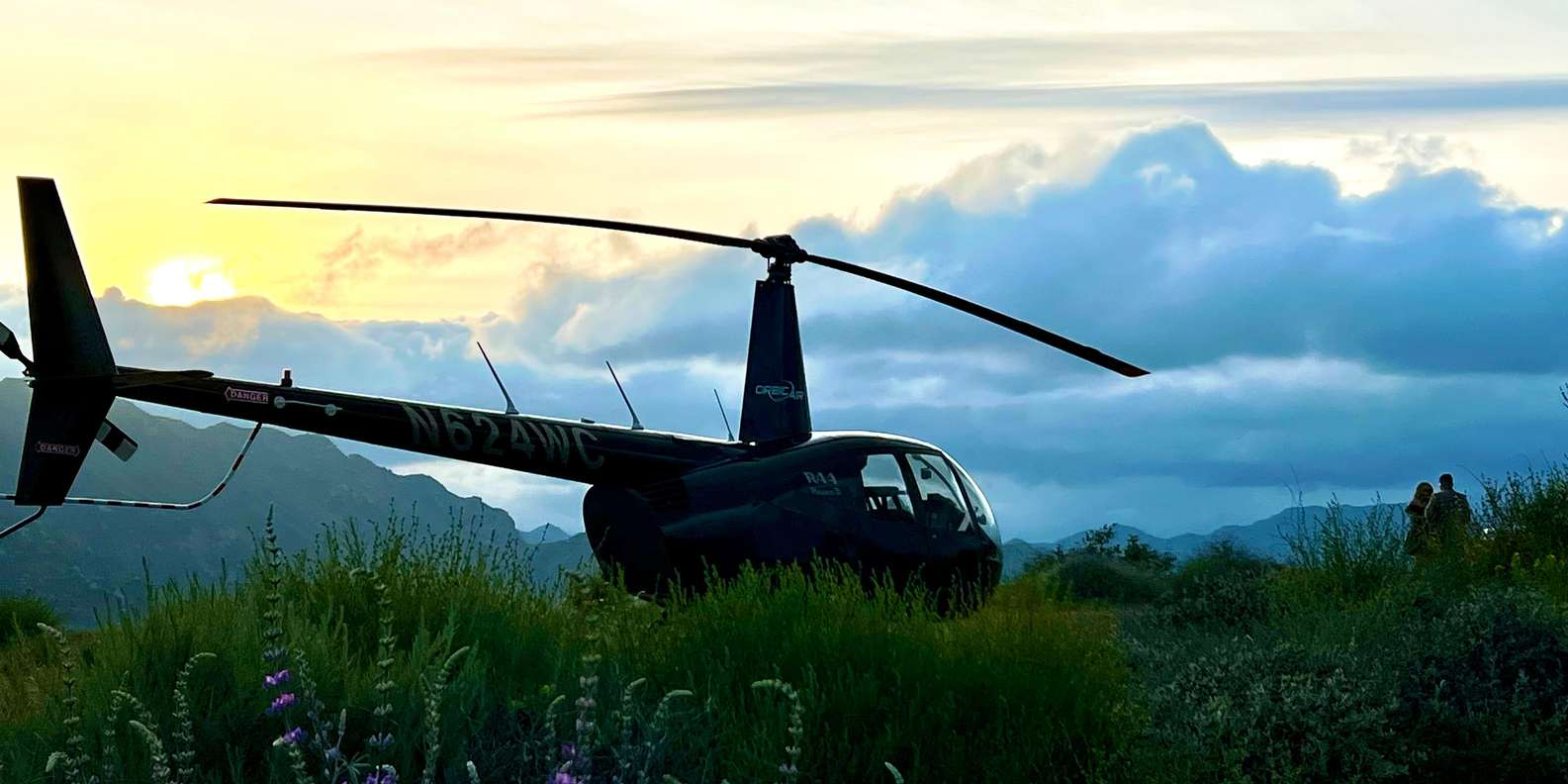 Los Angeles Romantic Helicopter Tour with Mountain Landing - Image 2