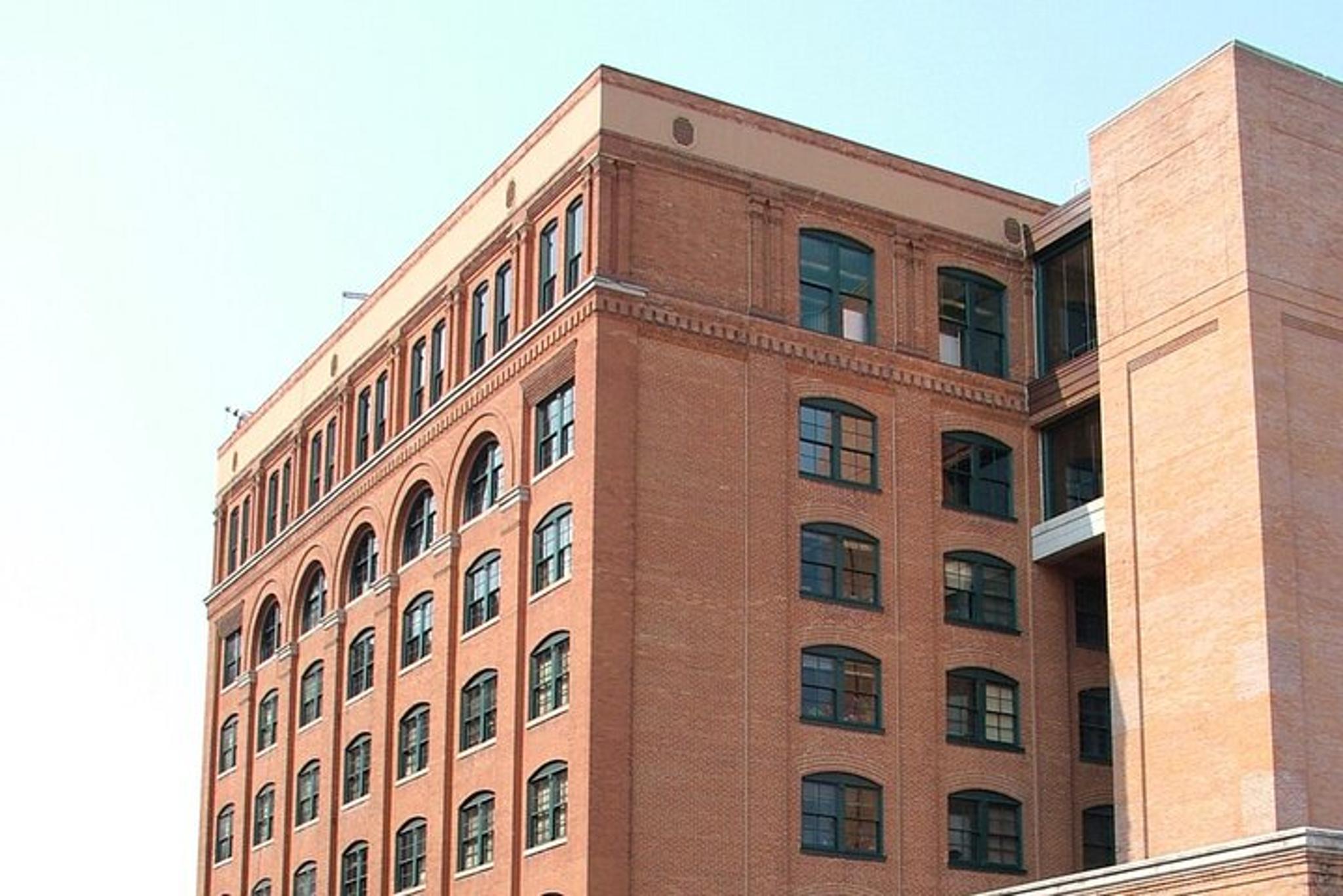 Dallas Icons & Stories Tour - Image 4