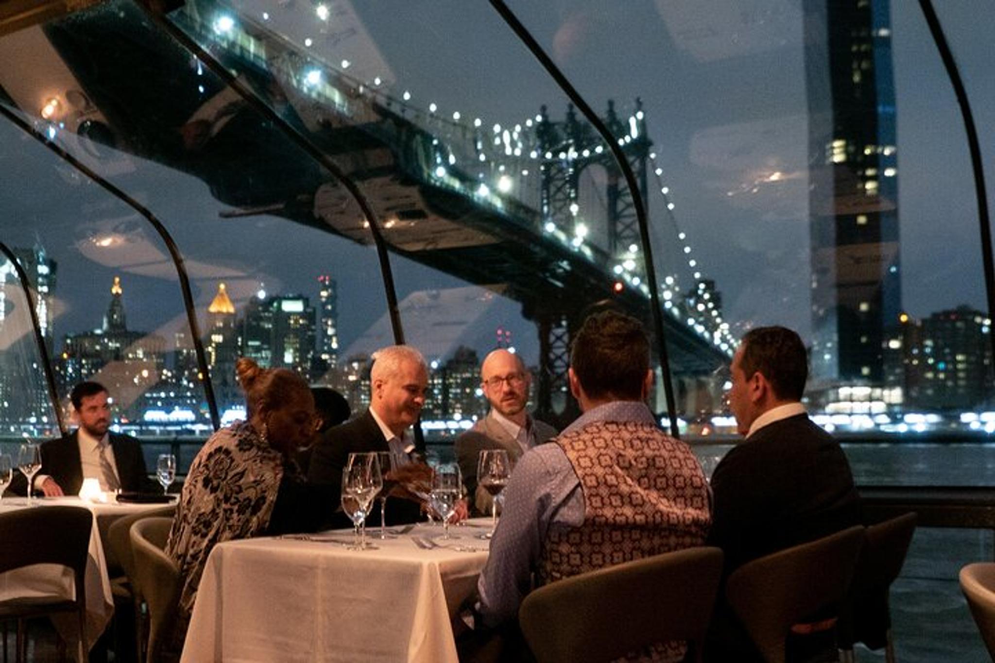 New York Dinner Cruise on Bateaux - Image 3