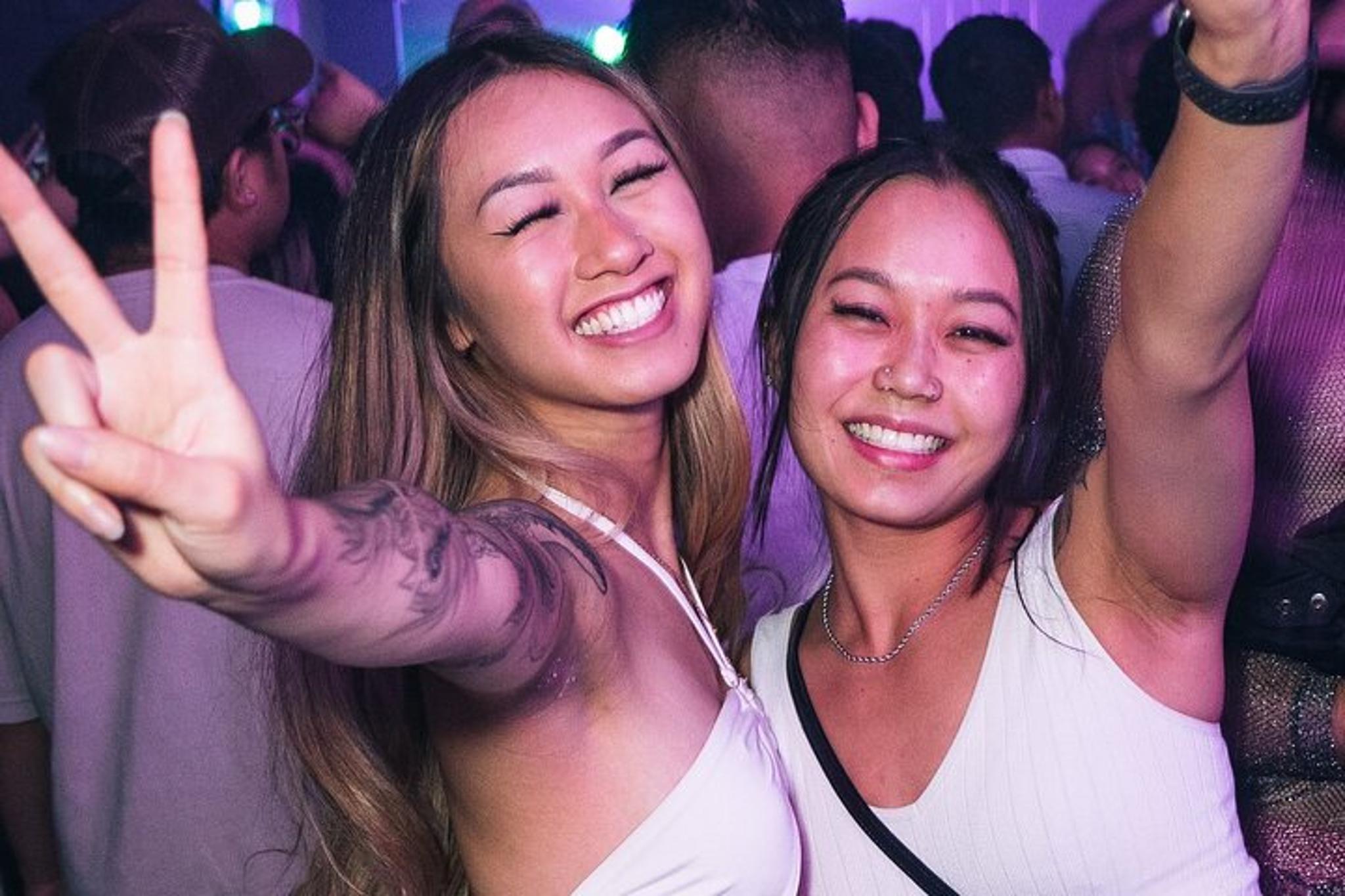 Miami Party Cruise for Adults with Drinks - Image 5